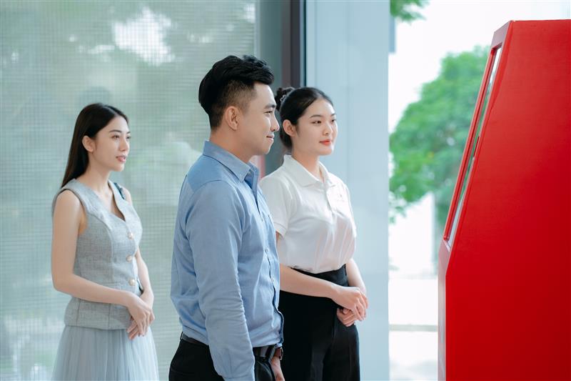 Bảo hiểm nhân thọ Techcom Life triển khai hành trình “Sống trọn vẹn mỗi ngày” trên khắp Việt Nam - Ảnh 2.