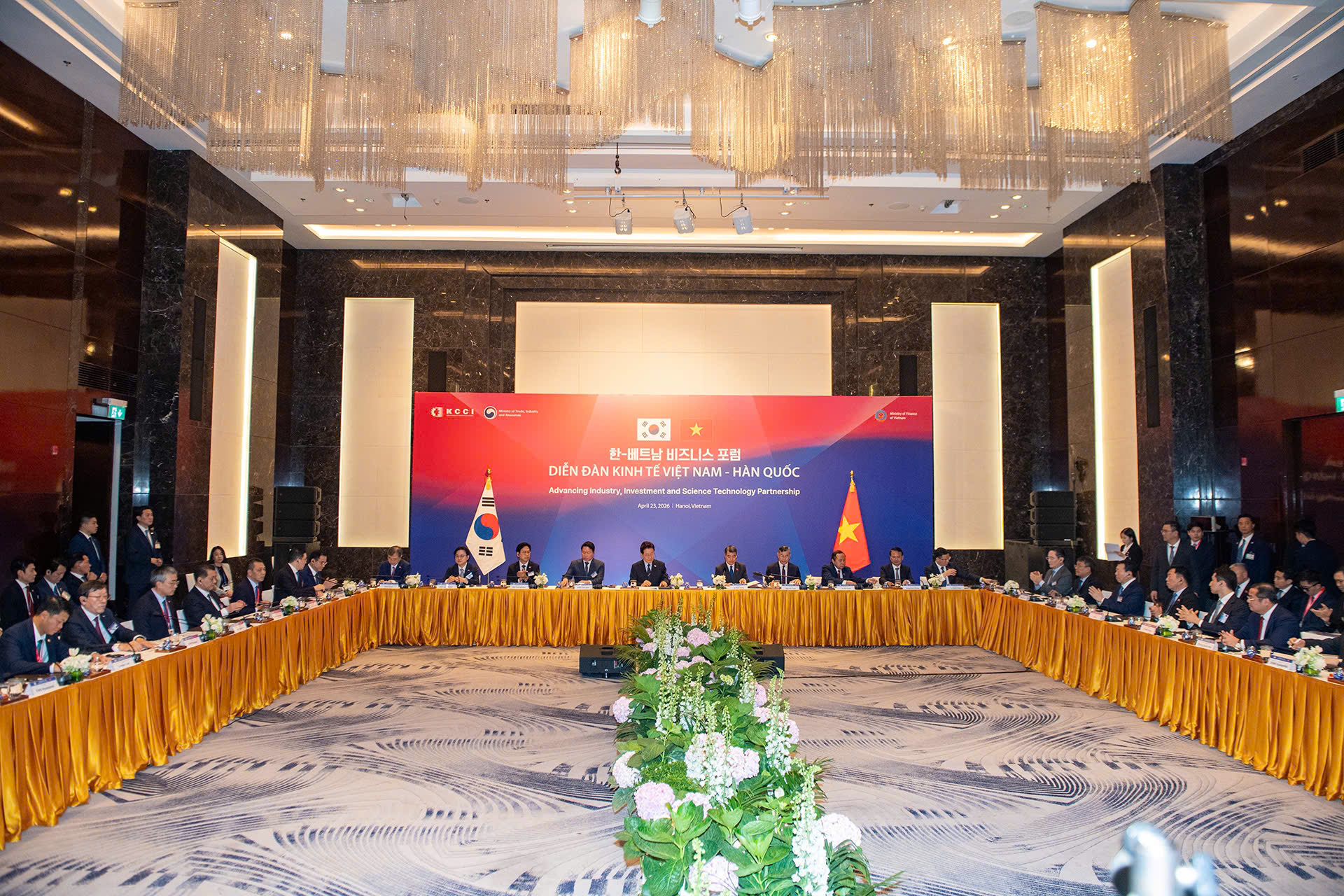 CMC đề xuất mở rộng hợp tác Việt - Hàn trong AI, bán dẫn và an ninh mạng - Ảnh 2.