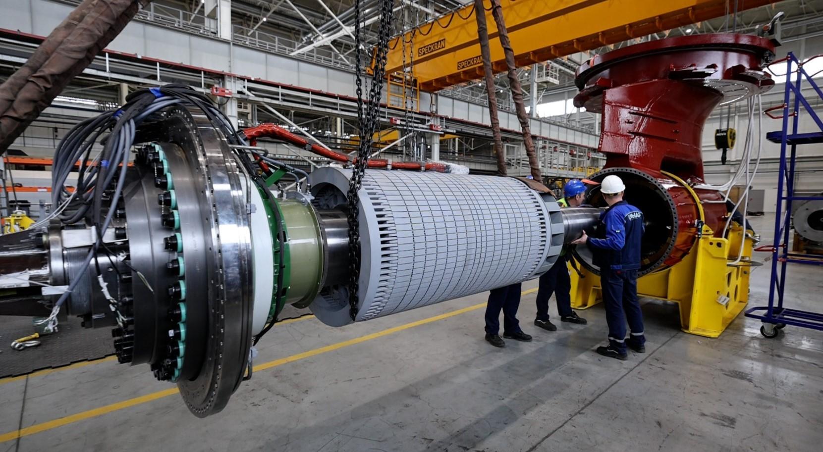 Phương Tây rút lui, Nga chỉ cần 2 năm để tìm lời giải: Đội tàu phá băng lớn nhất thế giới đón tin vui- Ảnh 1.