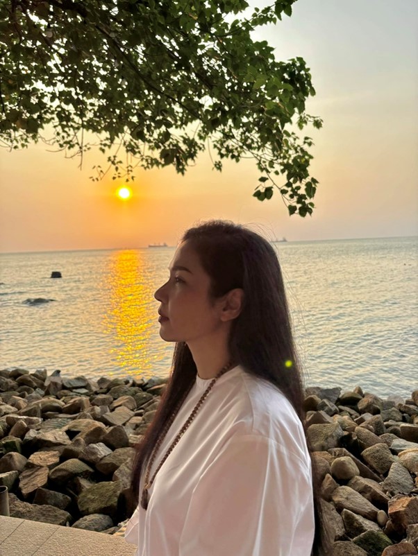 "Đệ nhất mỹ nhân" một thời, rút khỏi showbiz để tận hưởng cuộc sống bình yên - Ảnh 10.