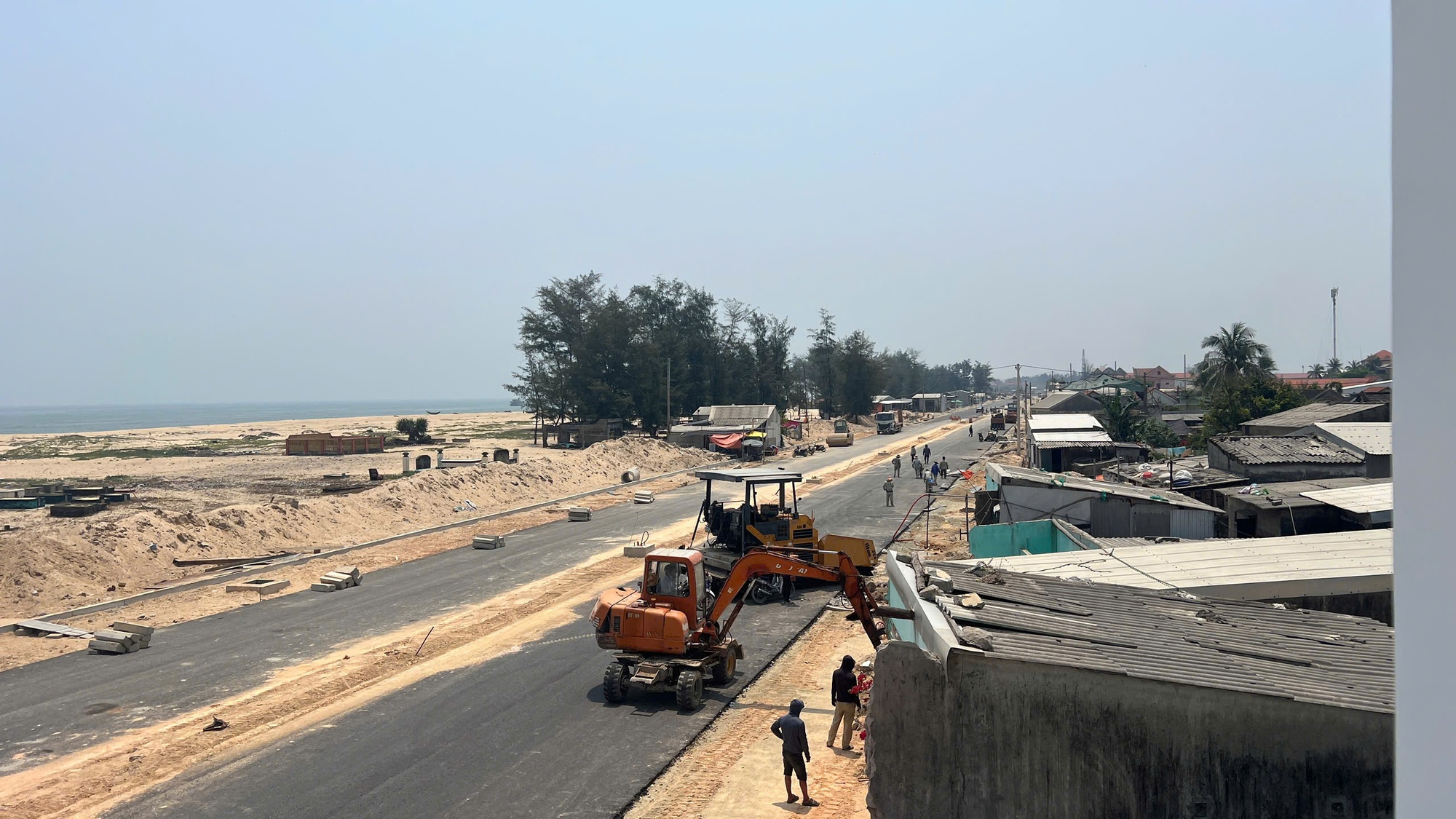 Tiết lộ kế hoạch thông xe cầu vượt cửa biển lớn nhất miền Trung - Ảnh 2.