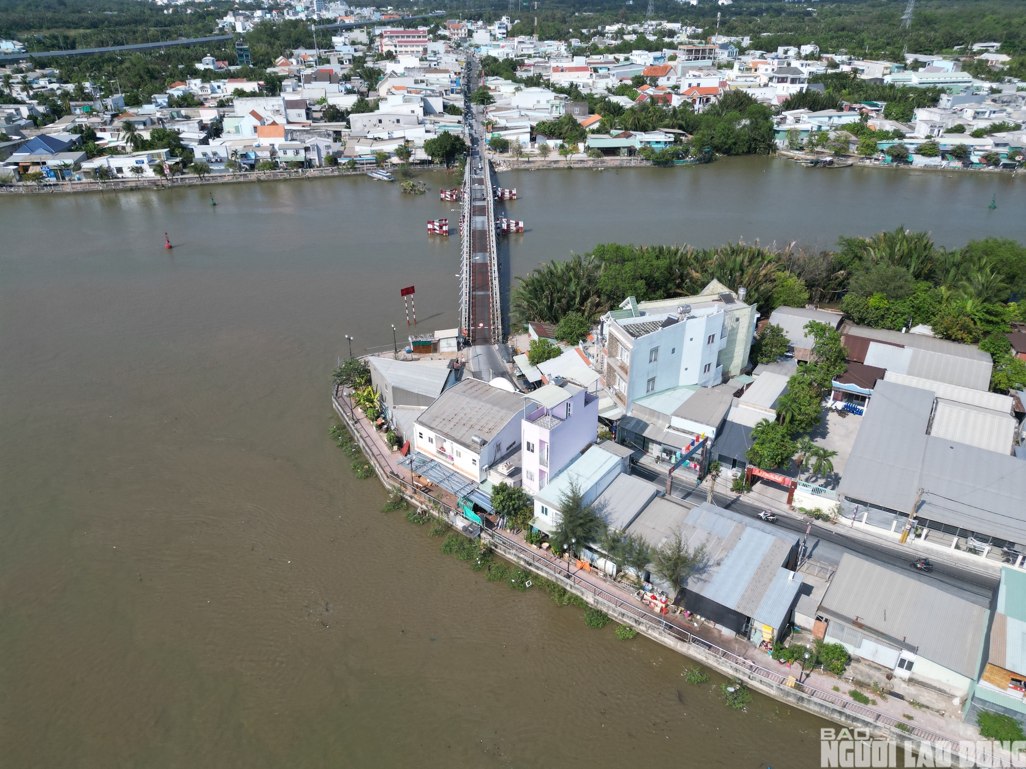 Cầu sắt cũ kết nối TPHCM - Tây Ninh rung lắc sau hơn nửa thế kỷ sử dụng- Ảnh 3.
