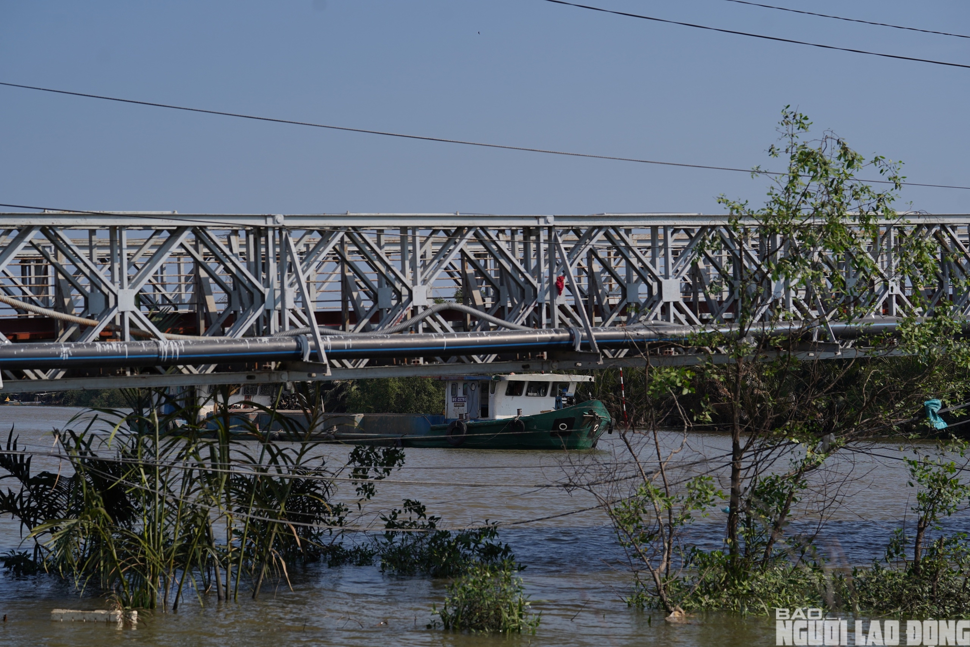 Cầu sắt cũ kết nối TPHCM - Tây Ninh rung lắc sau hơn nửa thế kỷ sử dụng- Ảnh 8.