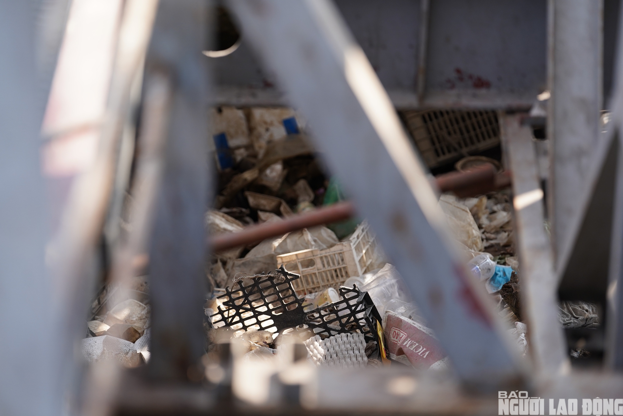 Cầu sắt cũ kết nối TPHCM - Tây Ninh rung lắc sau hơn nửa thế kỷ sử dụng- Ảnh 9.