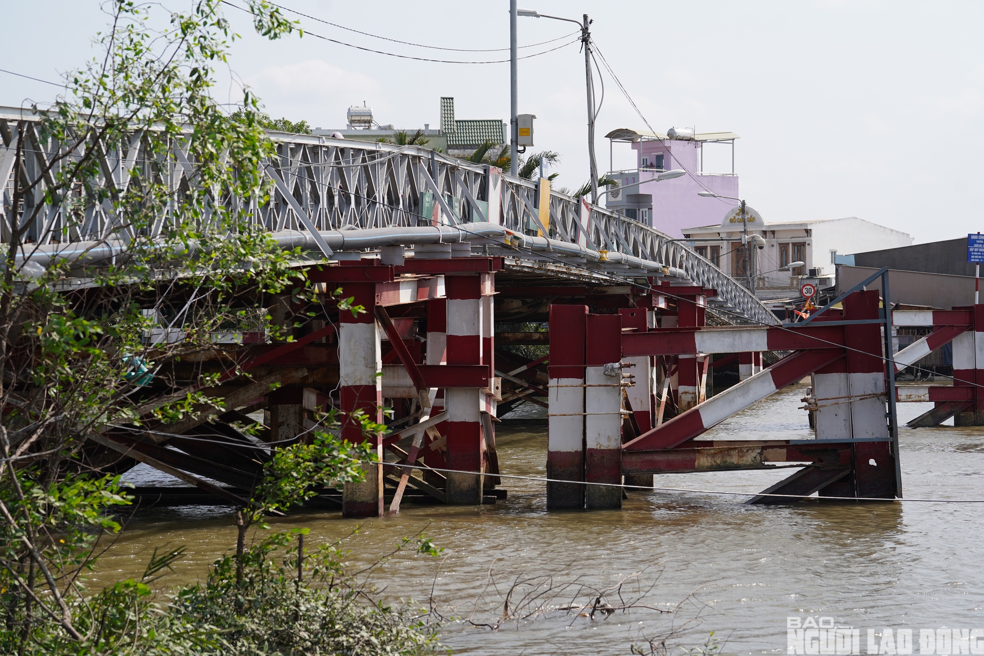 Cầu sắt cũ kết nối TPHCM - Tây Ninh rung lắc sau hơn nửa thế kỷ sử dụng- Ảnh 13.