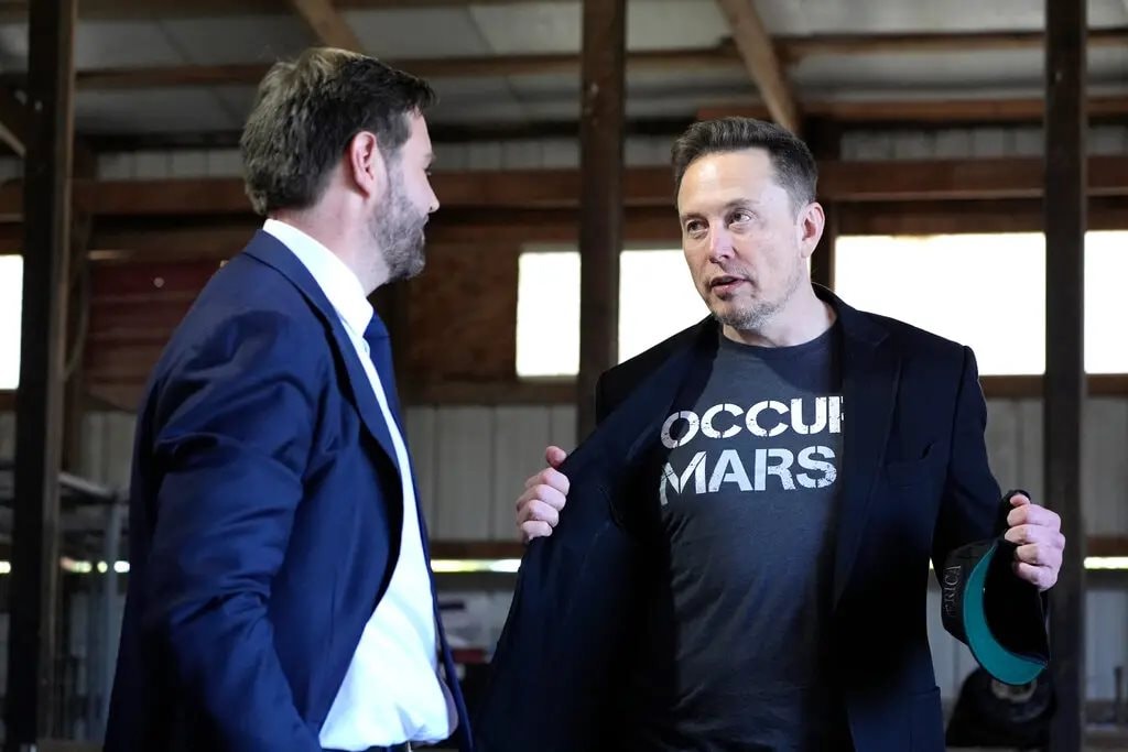 Trước thềm IPO nghìn tỷ, Elon Musk bất ngờ "xoay trục": Bỏ tham vọng Sao Hỏa, đặt cược 60 tỷ USD vào AI?- Ảnh 2.