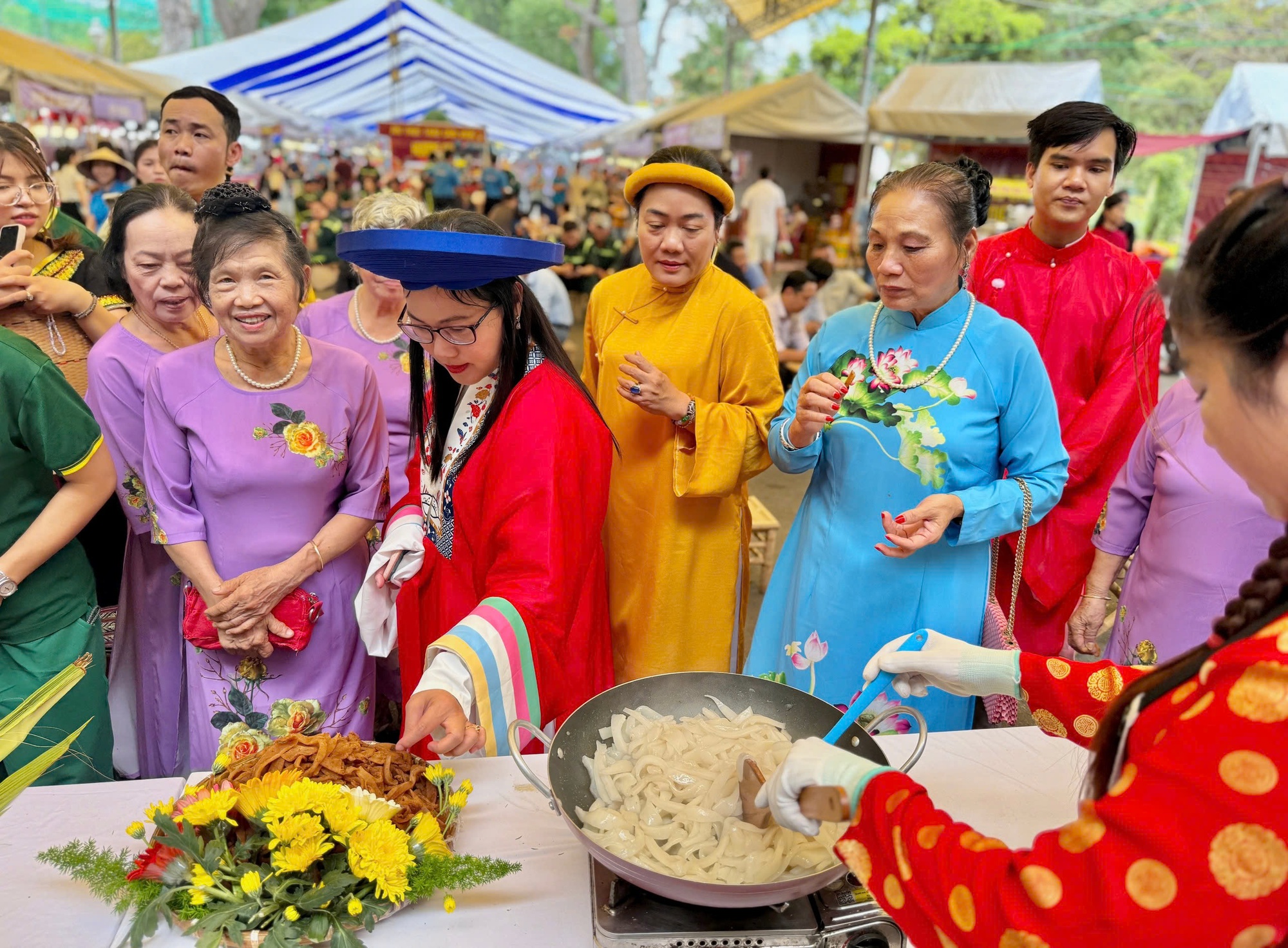 Những địa điểm "trốn nóng" ngay trung tâm TPHCM dịp Giỗ Tổ Hùng Vương, lễ 30-4 và 1-5- Ảnh 3.
