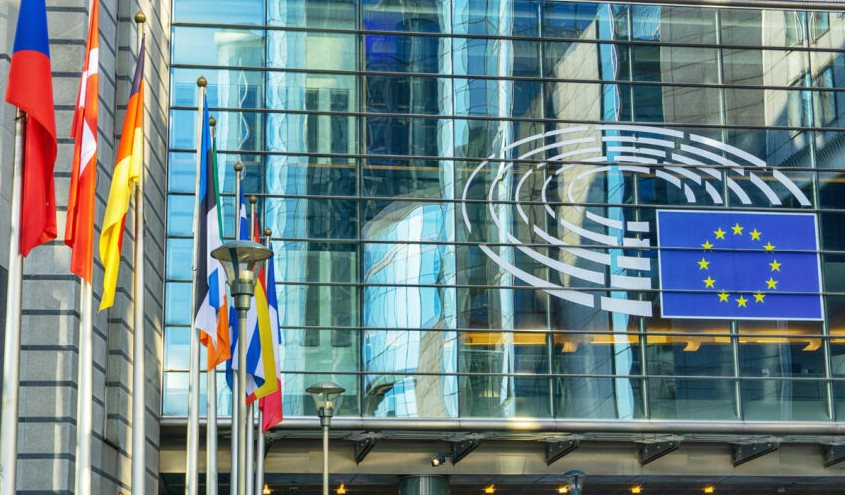 Bị cáo buộc giúp Nga mua hàng cấm, một nước châu Á lần đầu tiên chịu lệnh trừng phạt của EU- Ảnh 1.