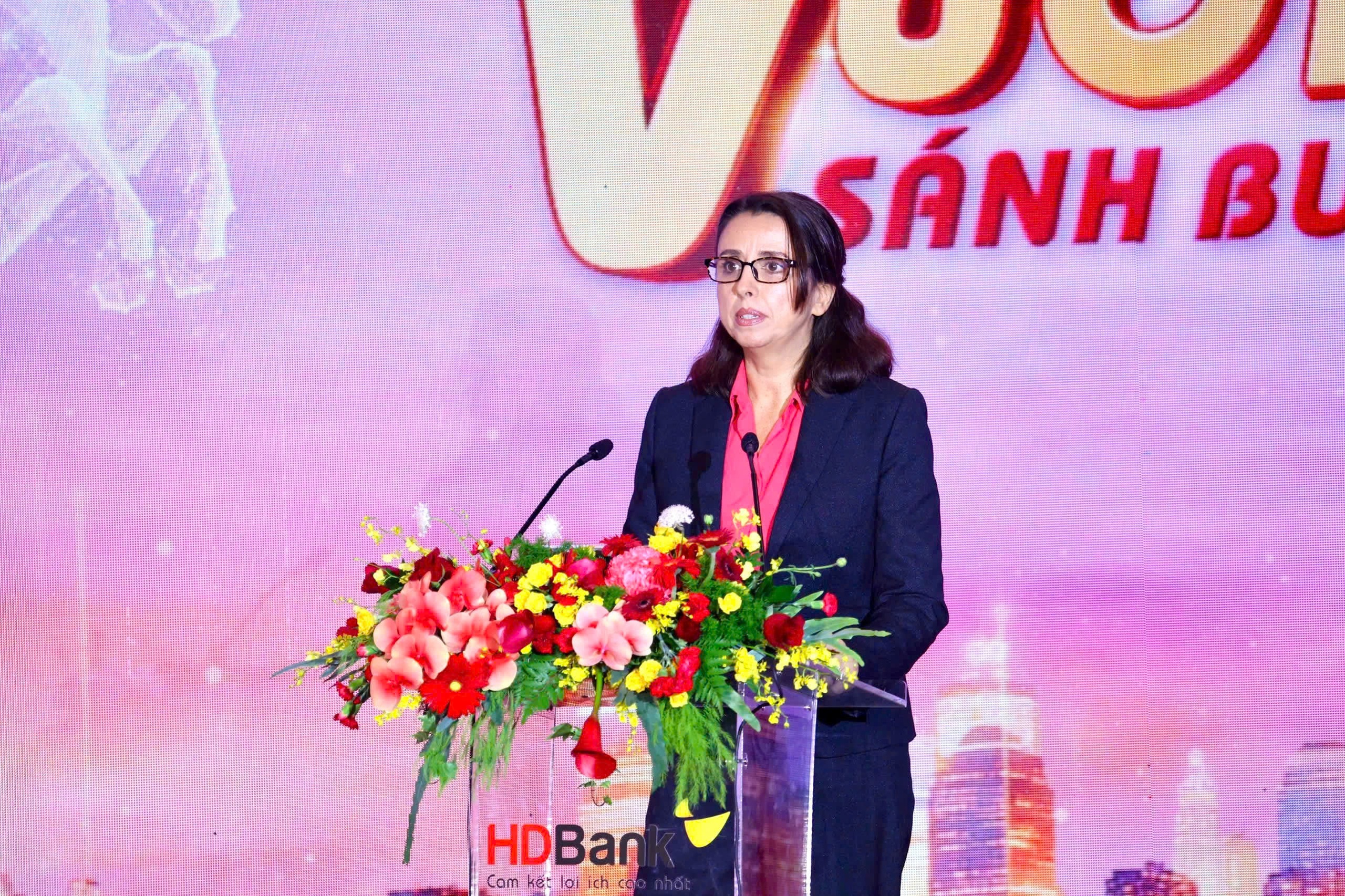 ĐHCĐ HDBank: Bước vào chu kỳ tăng trưởng mới, kế hoạch lợi nhuận năm 2026 tăng trên 40% - Ảnh 5.