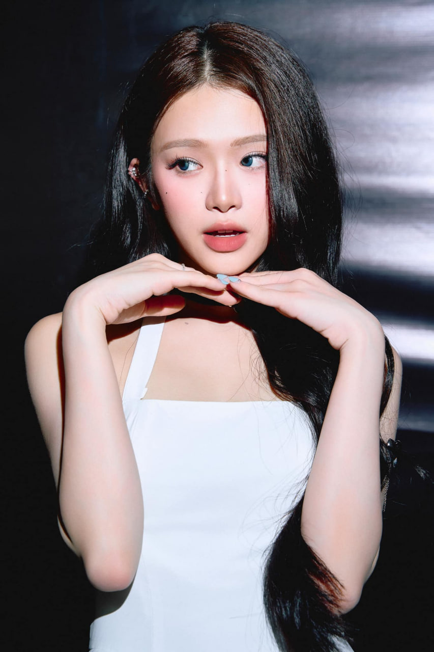 Mỹ nhân Việt lọt top đề cử đẹp nhất thế giới: Ra MV debut không chút bọt sóng, tai tiếng nhiều hơn sản phẩm âm nhạc- Ảnh 5.