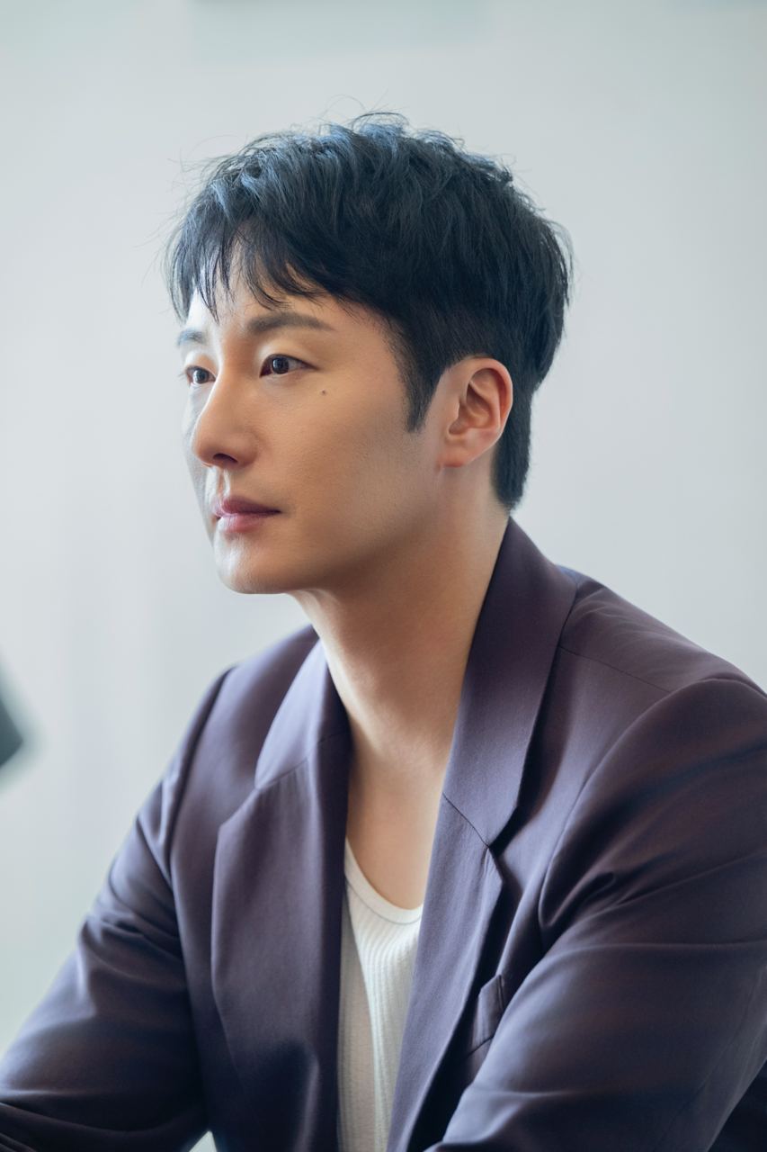 "Rể Việt" Jung Il-woo: “Tôi mê rau mùi, khoái ngồi ghế nhựa ăn phở bình dân hơn vào nhà hàng" - Ảnh 12.