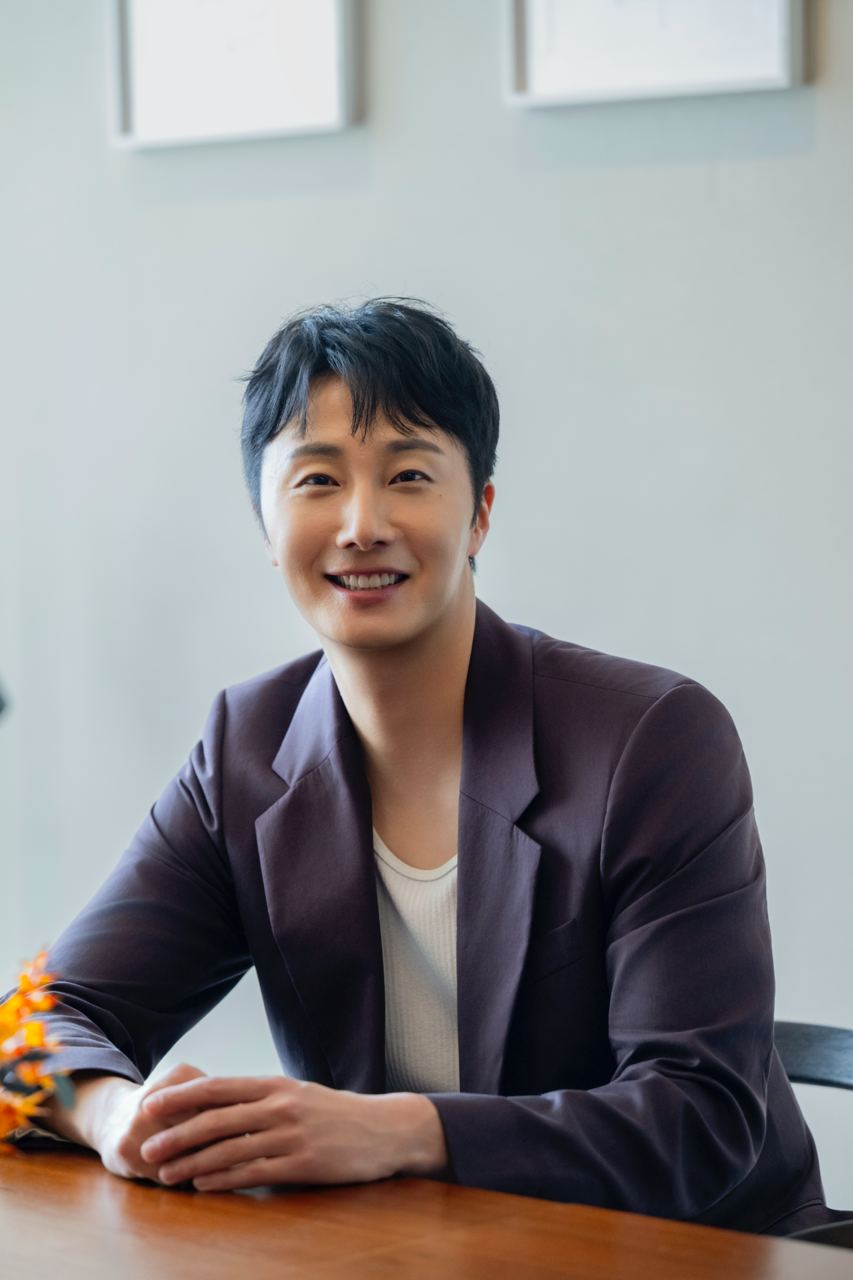 "Rể Việt" Jung Il-woo: “Tôi mê rau mùi, khoái ngồi ghế nhựa ăn phở bình dân hơn vào nhà hàng" - Ảnh 5.