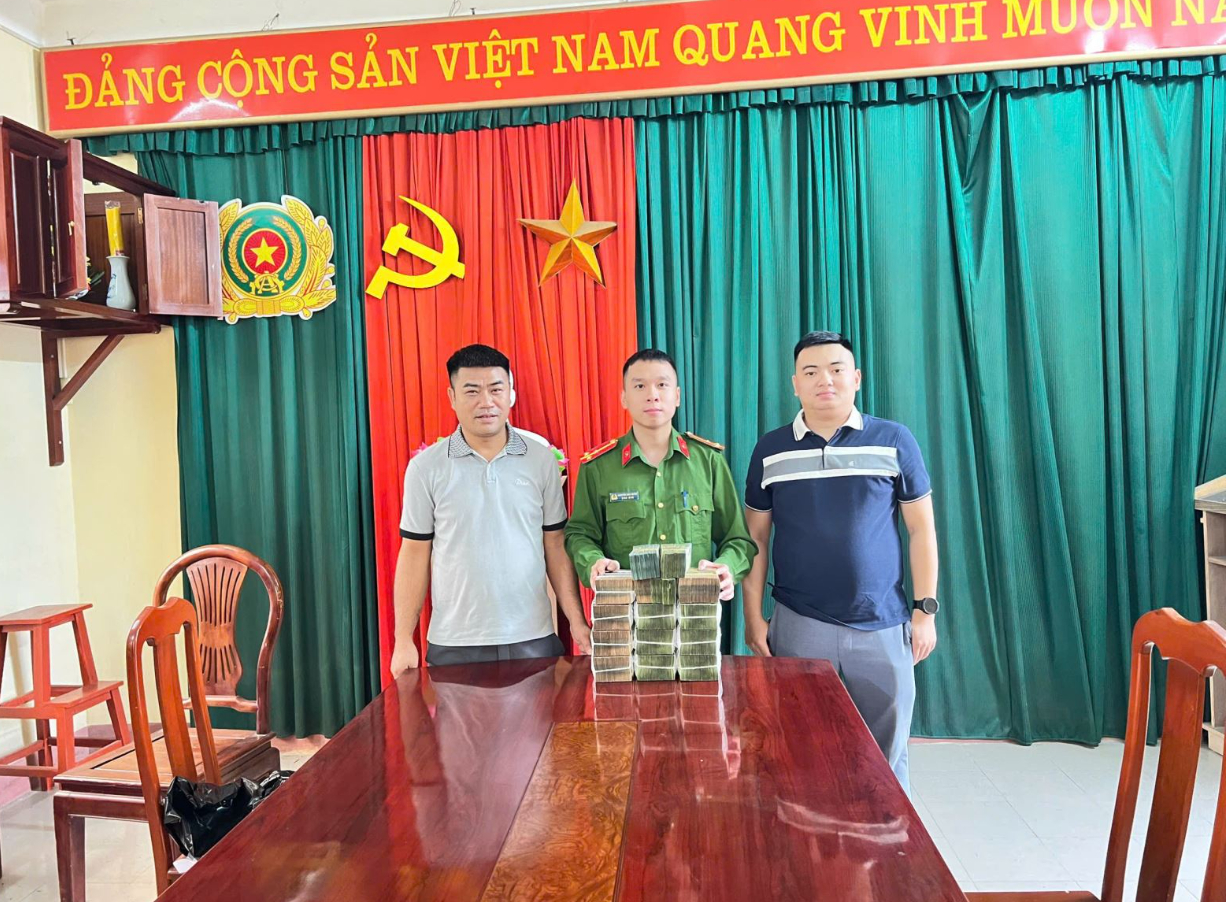 Tài khoản ngân hàng ACB Đào Đình Quân phát sinh giao dịch 2,1 tỷ đồng: Công an lập tức mời người đàn ông sinh năm 1981 lên làm việc- Ảnh 1.