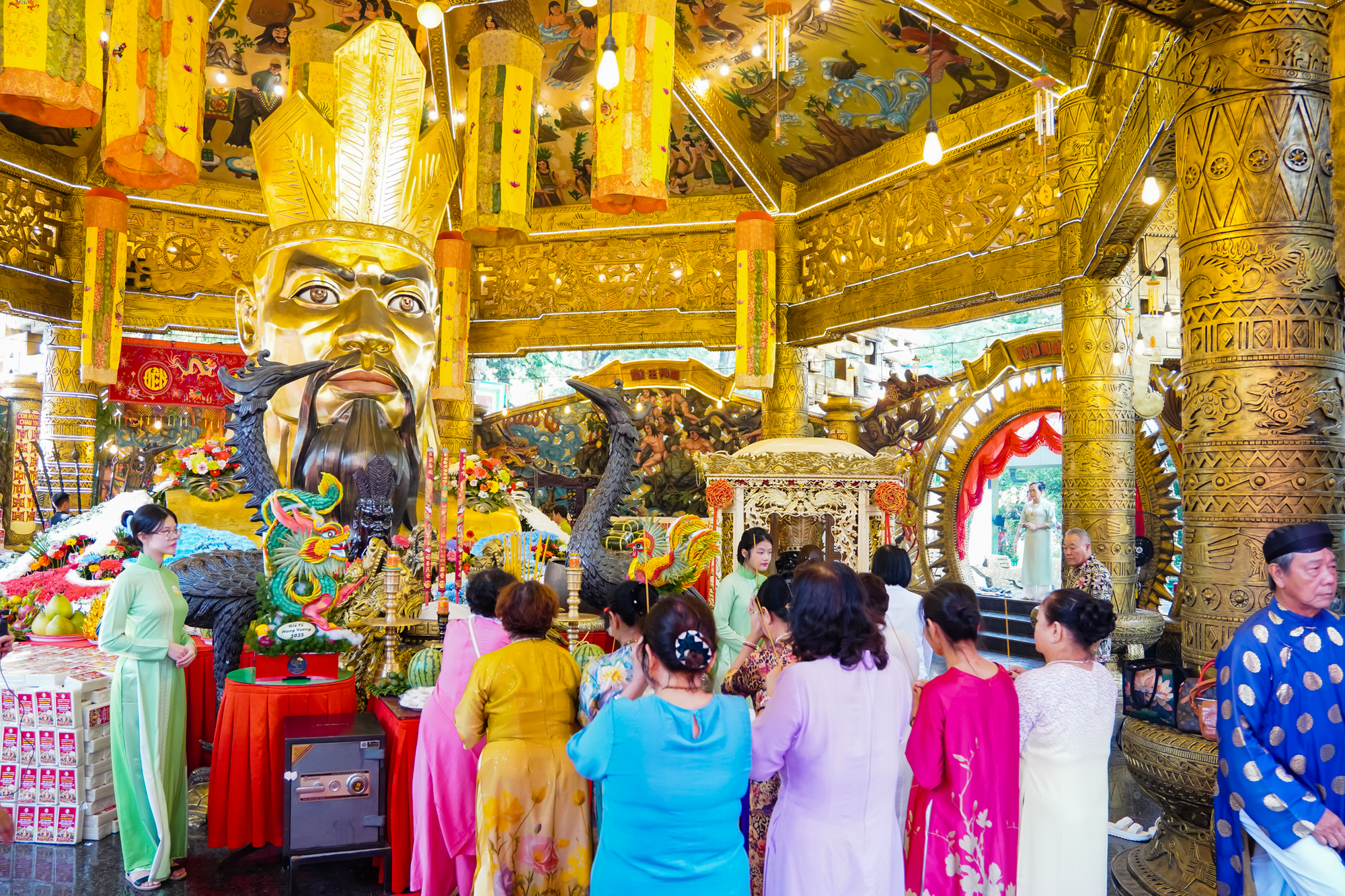 Những địa điểm "trốn nóng" ngay trung tâm TPHCM dịp Giỗ Tổ Hùng Vương, lễ 30-4 và 1-5- Ảnh 1.