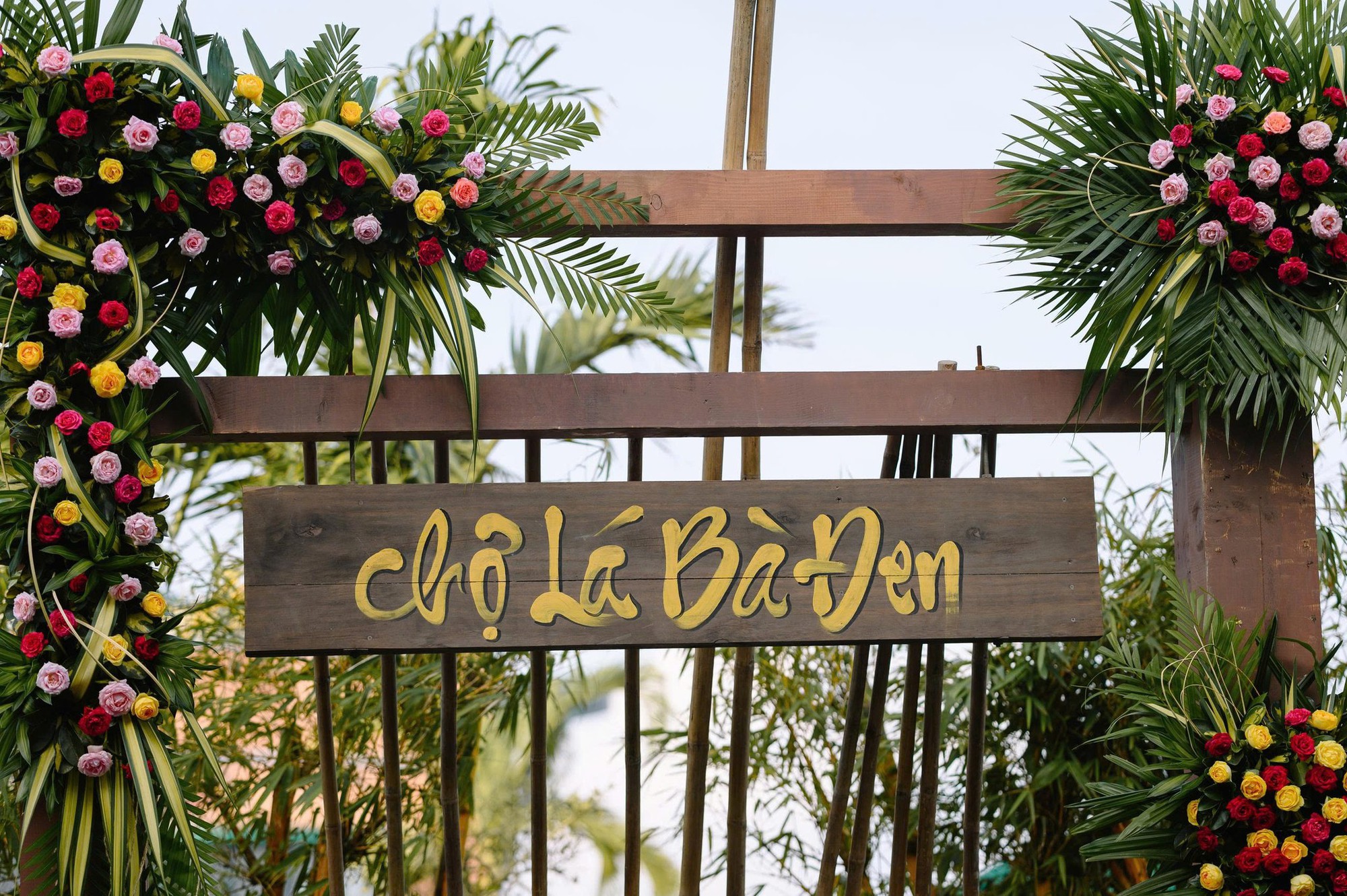 Tin rất vui: Xuyên lễ 30/4, toàn bộ người dân Việt Nam được mua sắm tại đây mà không cần dùng tiền - Ảnh 3.