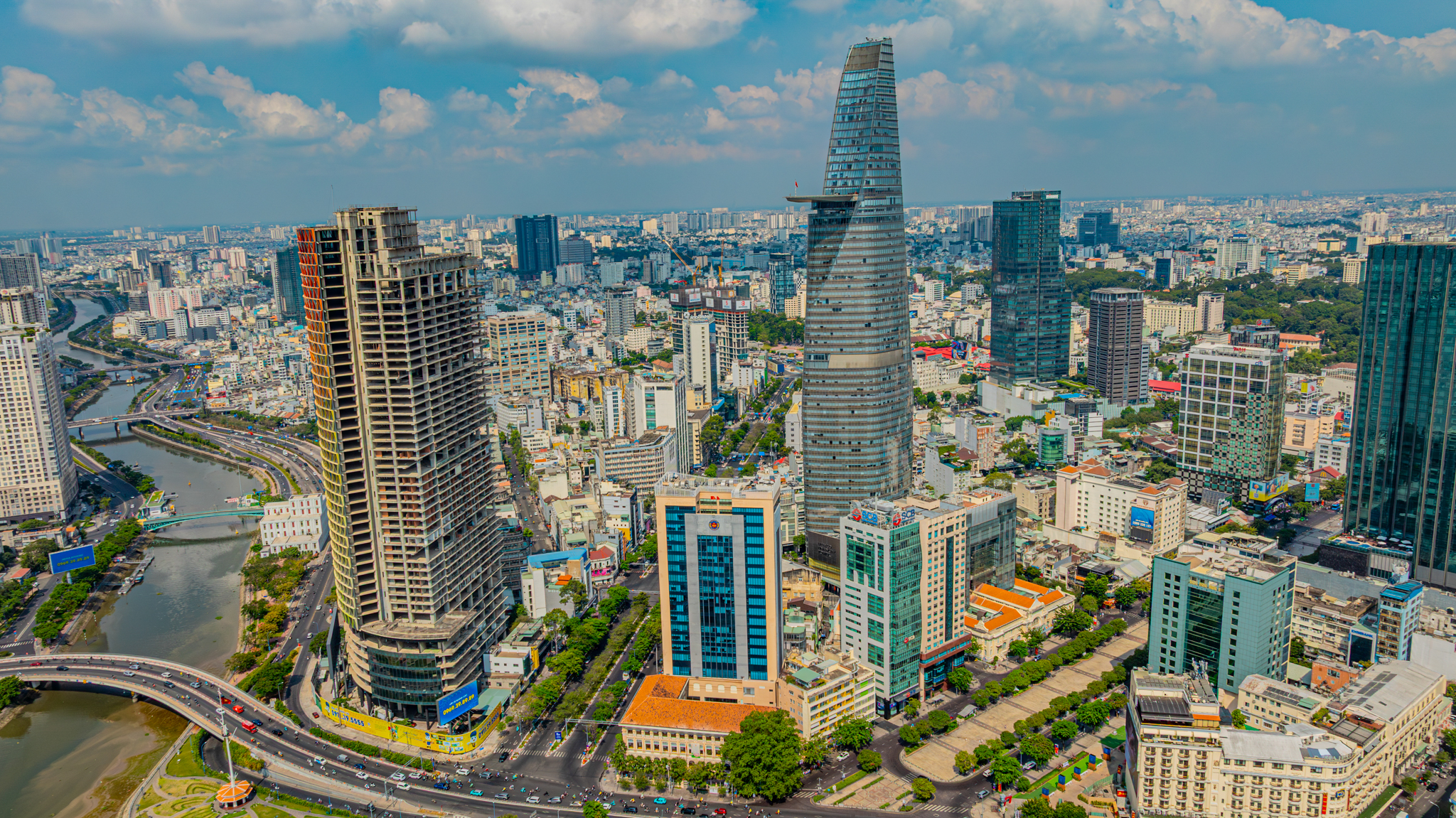 Số phận trái ngược của 5 toà nhà cao nhất TP.HCM: Nơi là máy in tiền, nơi là ám ảnh nợ xấu- Ảnh 5.