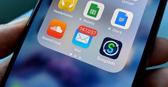 Thông báo "nóng" đến tất cả người dùng iPhone nhận được email có nội dung sau- Ảnh 1.
