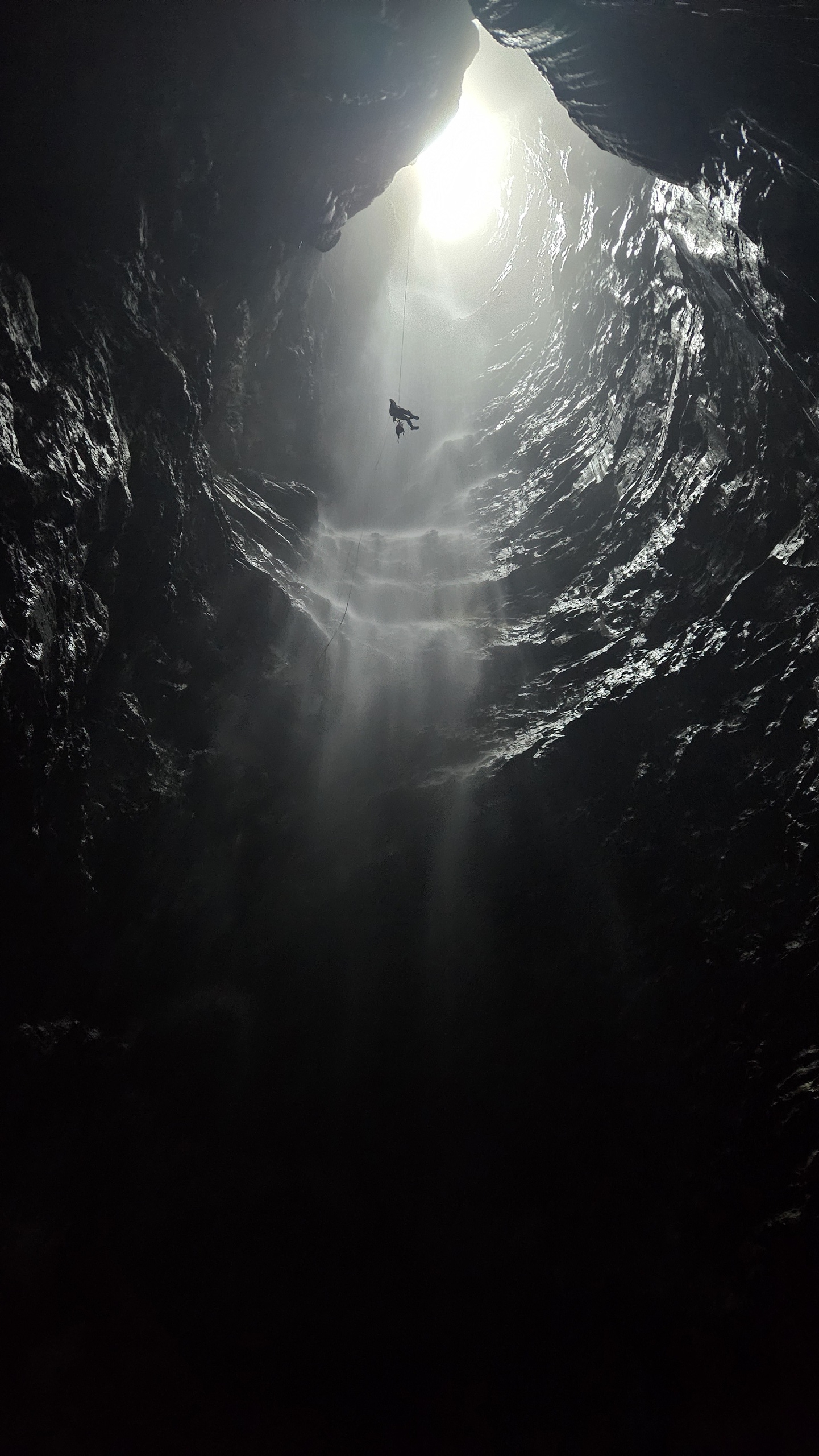 Lộ diện thêm 26 hang động mới dưới lòng đất ở Phong Nha - Kẻ Bàng - Ảnh 5.