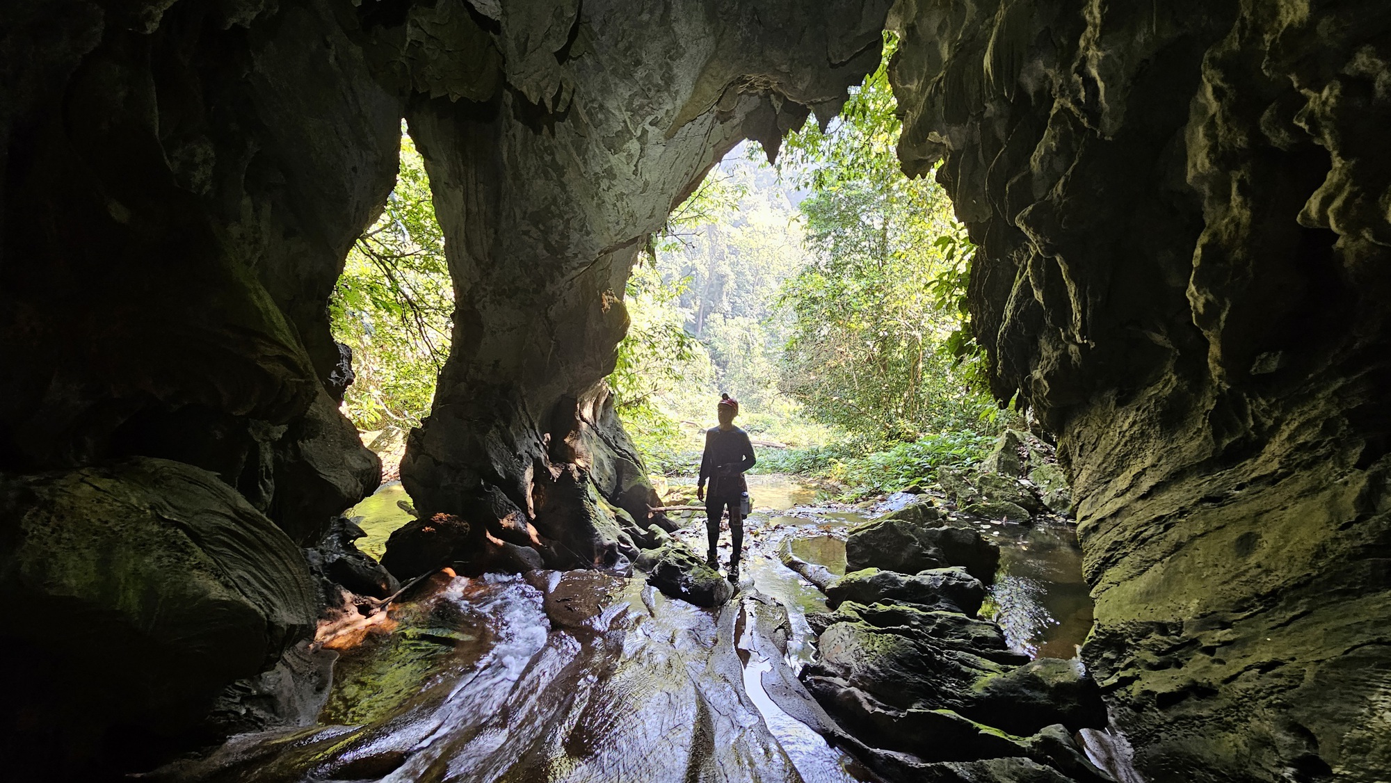 Lộ diện thêm 26 hang động mới dưới lòng đất ở Phong Nha - Kẻ Bàng - Ảnh 14.