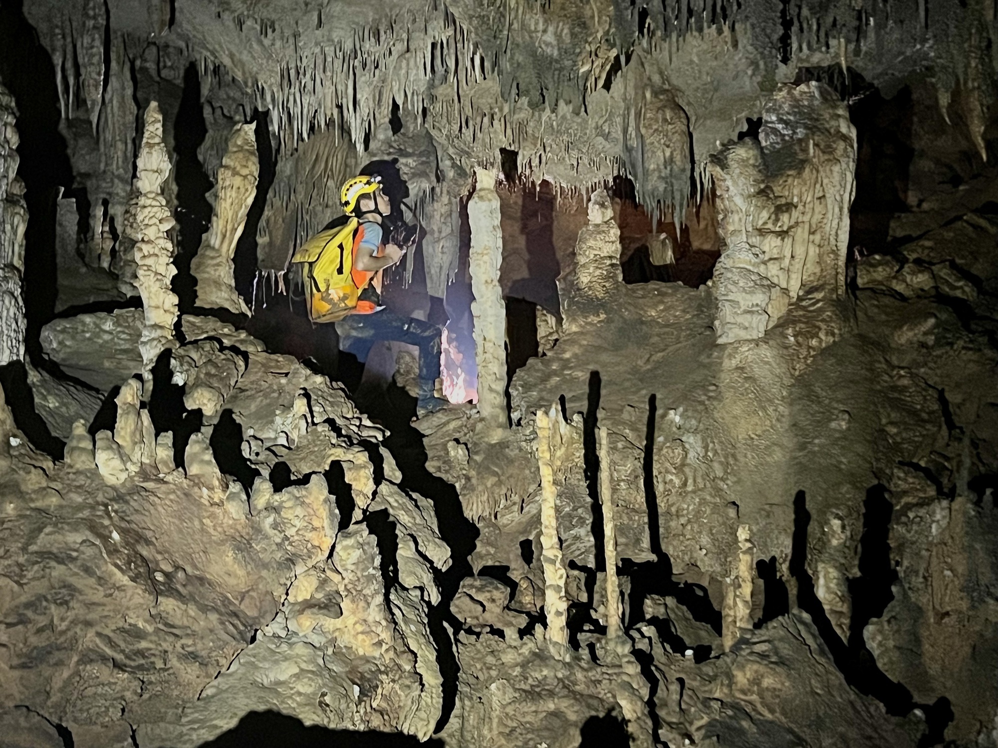 Lộ diện thêm 26 hang động mới dưới lòng đất ở Phong Nha - Kẻ Bàng - Ảnh 18.