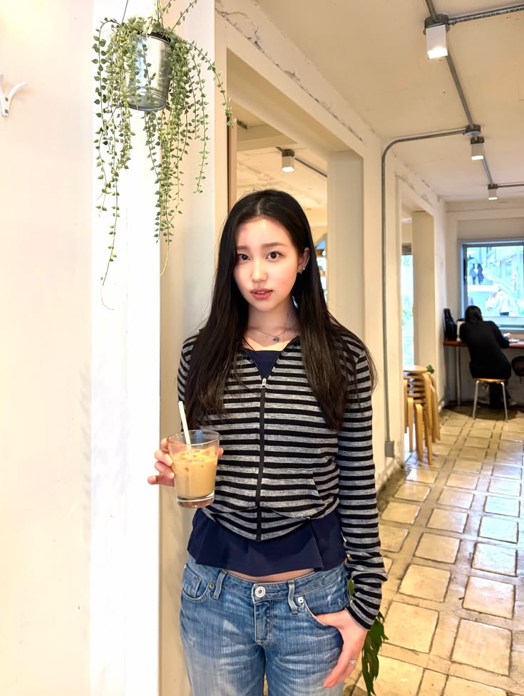 Đi làm lại sau tuổi 35, tôi nhận ra 5 khoản chi có thể cắt ngay - mỗi tháng dư thêm vài triệu mà không phải sống kham khổ- Ảnh 1.