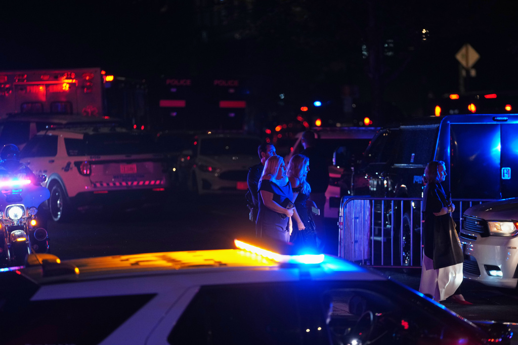 Toàn cảnh vụ nổ súng tại bữa tiệc của Tổng thống Trump - Ảnh 5.