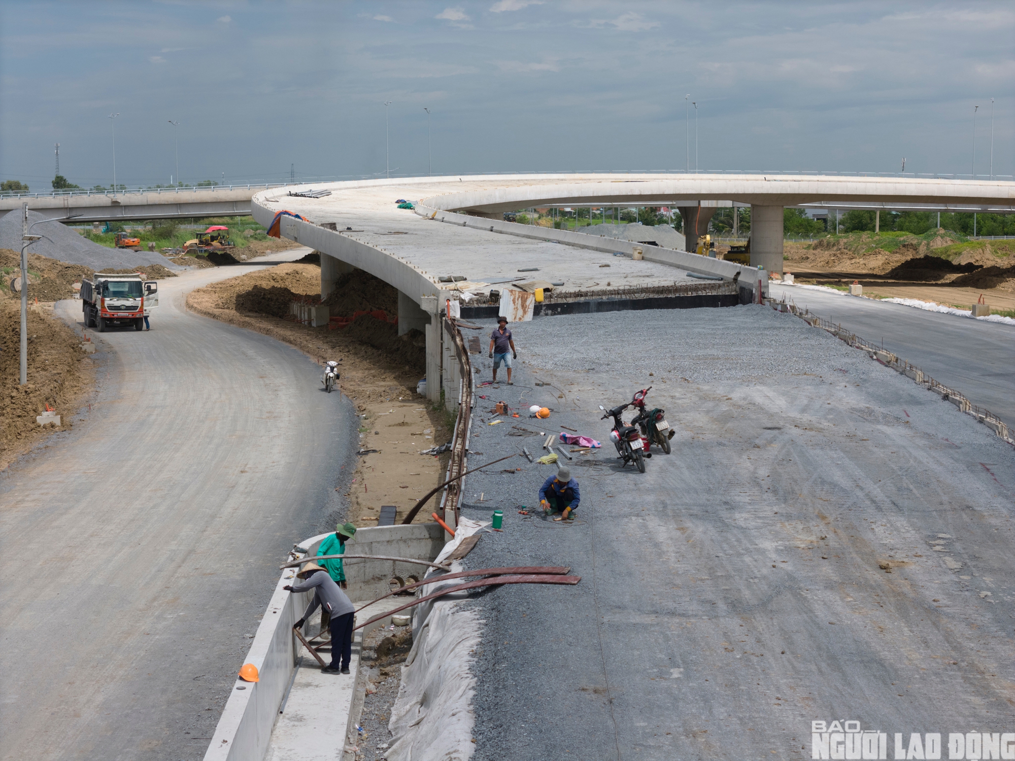 Vành đai 3 TPHCM lùi tiến độ và ảnh hưởng đến giao thông Tây Ninh - Ảnh 1.