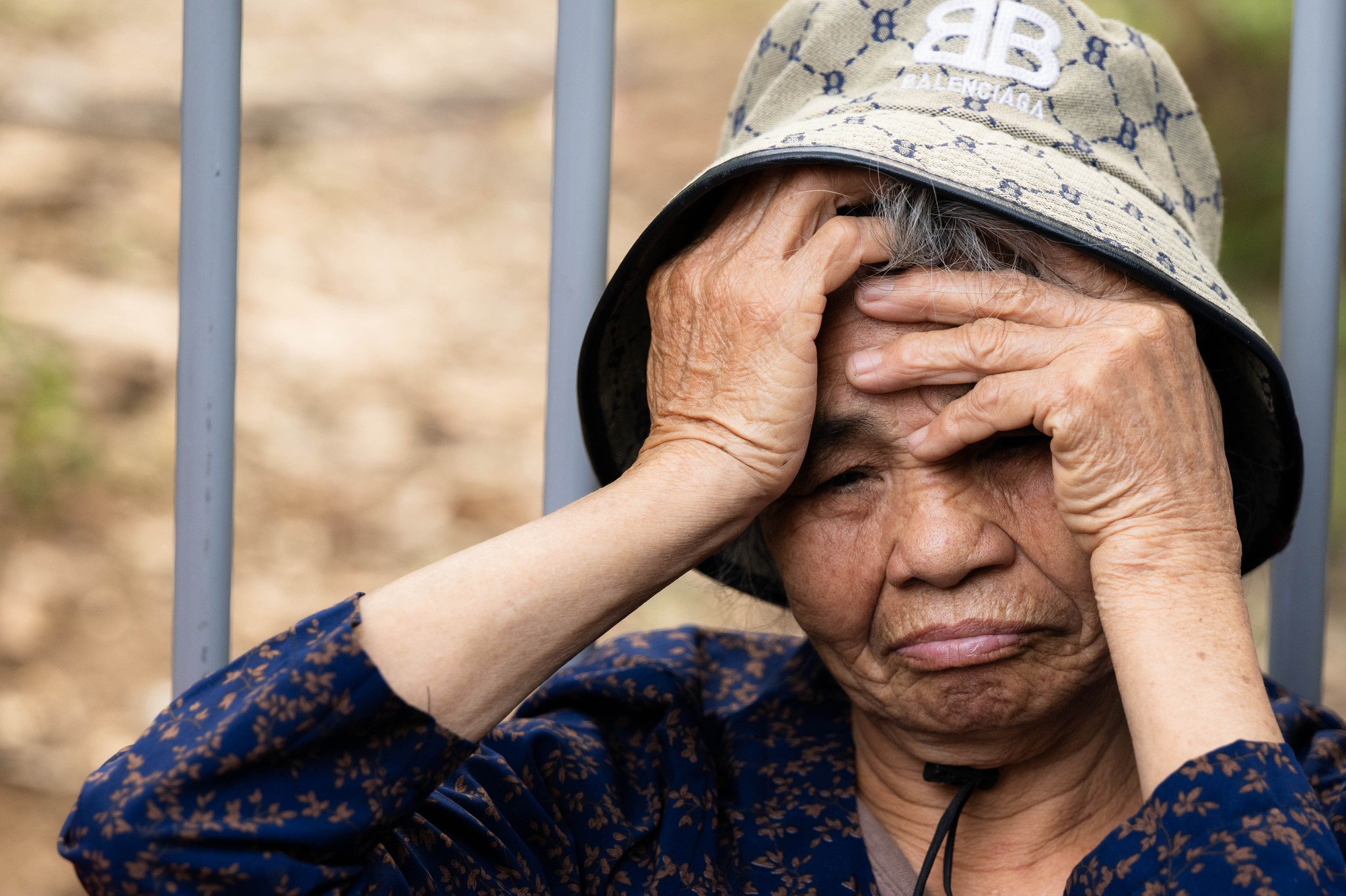 Biển người đổ về Đền Hùng trong ngày Giỗ Tổ Hùng Vương: Người dân đội lễ chen chân hành hương, ngất xỉu giữa dòng người đông đúc- Ảnh 21.