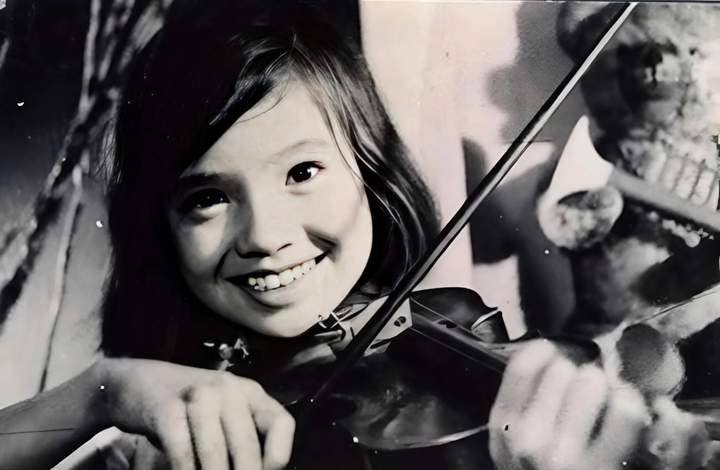 "Em bé Hà Nội" – NSND Lan Hương và cuộc sống bên trong nhà phố 50m2- Ảnh 1.