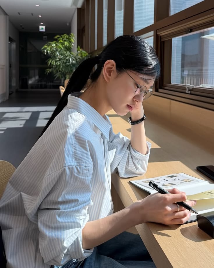 Vì sao bạn cảm thấy mệt mỏi hơn sau mỗi lần nhận lương?- Ảnh 2.