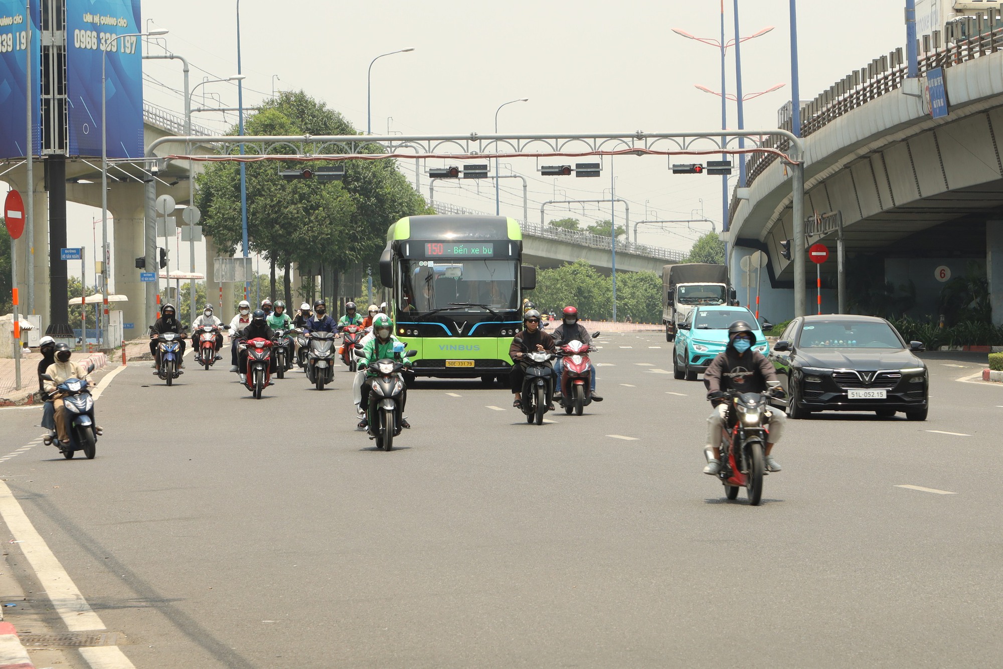 Kết nối 2 sân bay lớn - Ảnh 1.