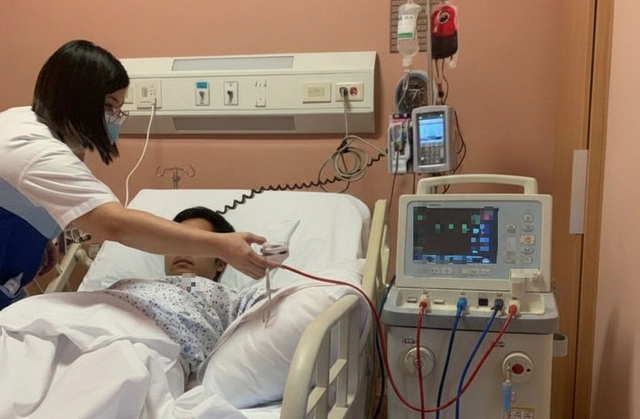 Người phụ nữ 26 tuổi suy thận giai đoạn cuối, bác sĩ nói: Uống nó như nước thì thận bằng sắt cũng không chịu nổi! - Ảnh 4.