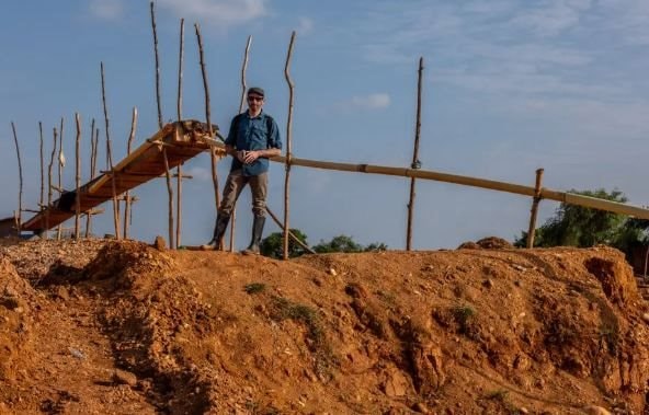 Bê bối chấn động ngành vàng tại Mỹ: 'Phù phép' vàng ngoại bất hợp pháp thành vàng nội, góc khuất ít ai biết tại các xưởng đúc được vén màn- Ảnh 3.