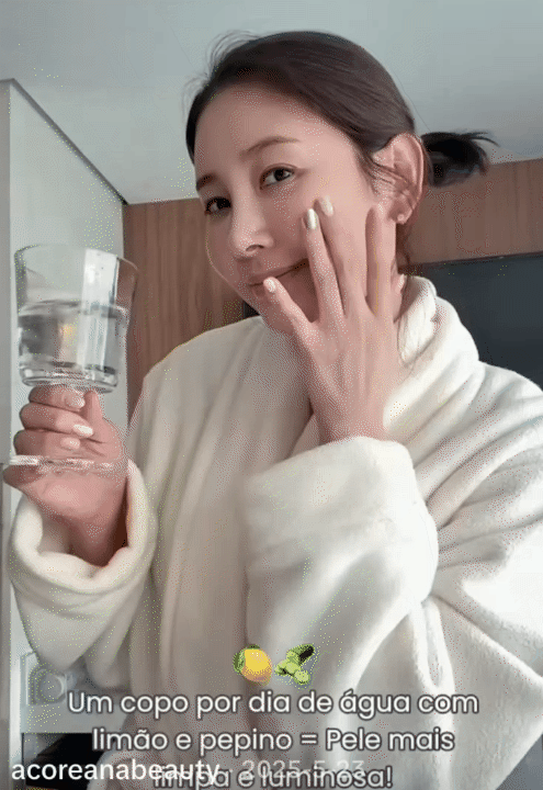 Thay vì uống nước lọc, phụ nữ Hàn 35 tuổi duy trì một loại nước này mỗi ngày để da đẻ mịn màng, vóc dáng thon gọn- Ảnh 5.