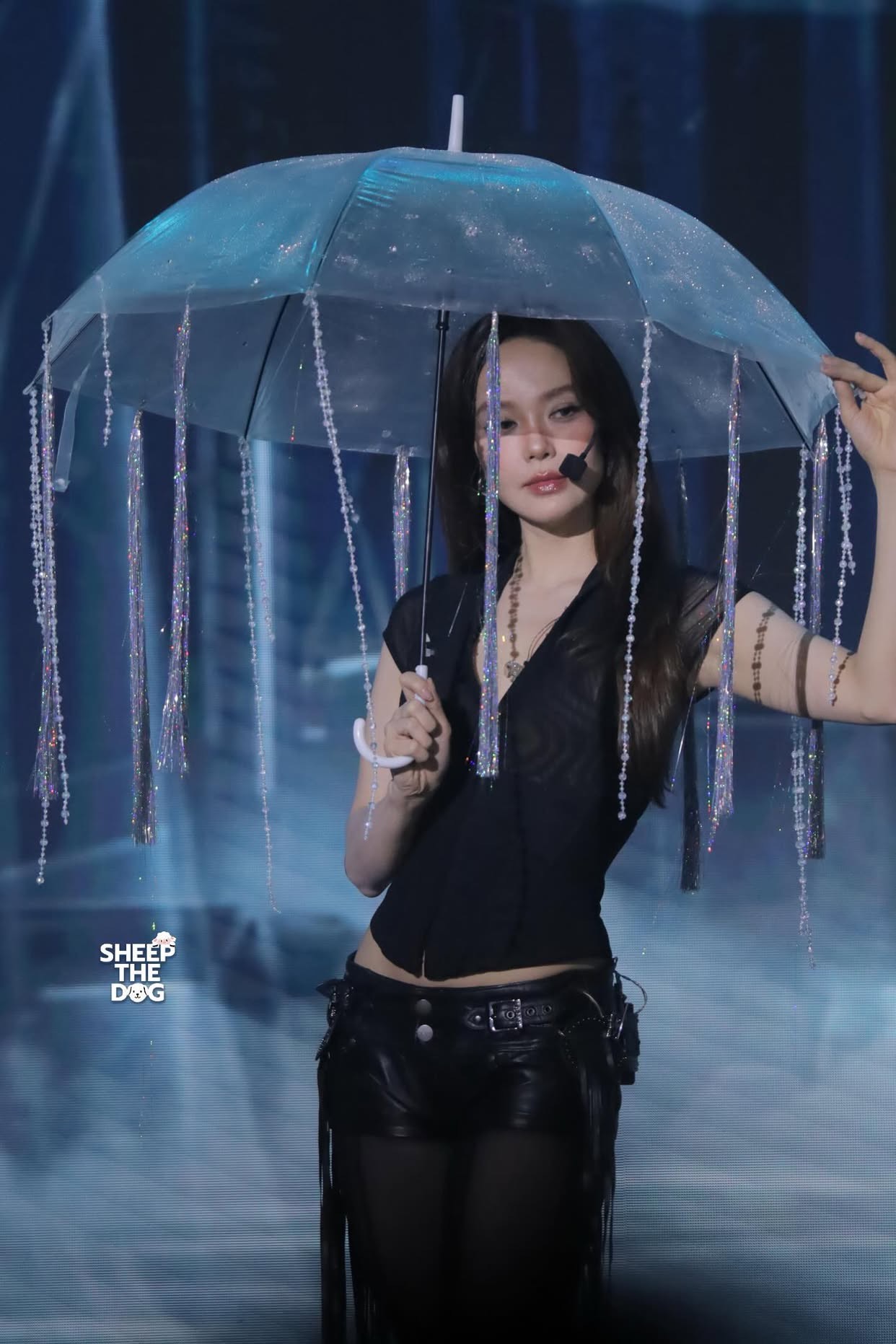 Ai đó hãy ngăn Minh Hằng lại đi!- Ảnh 4.