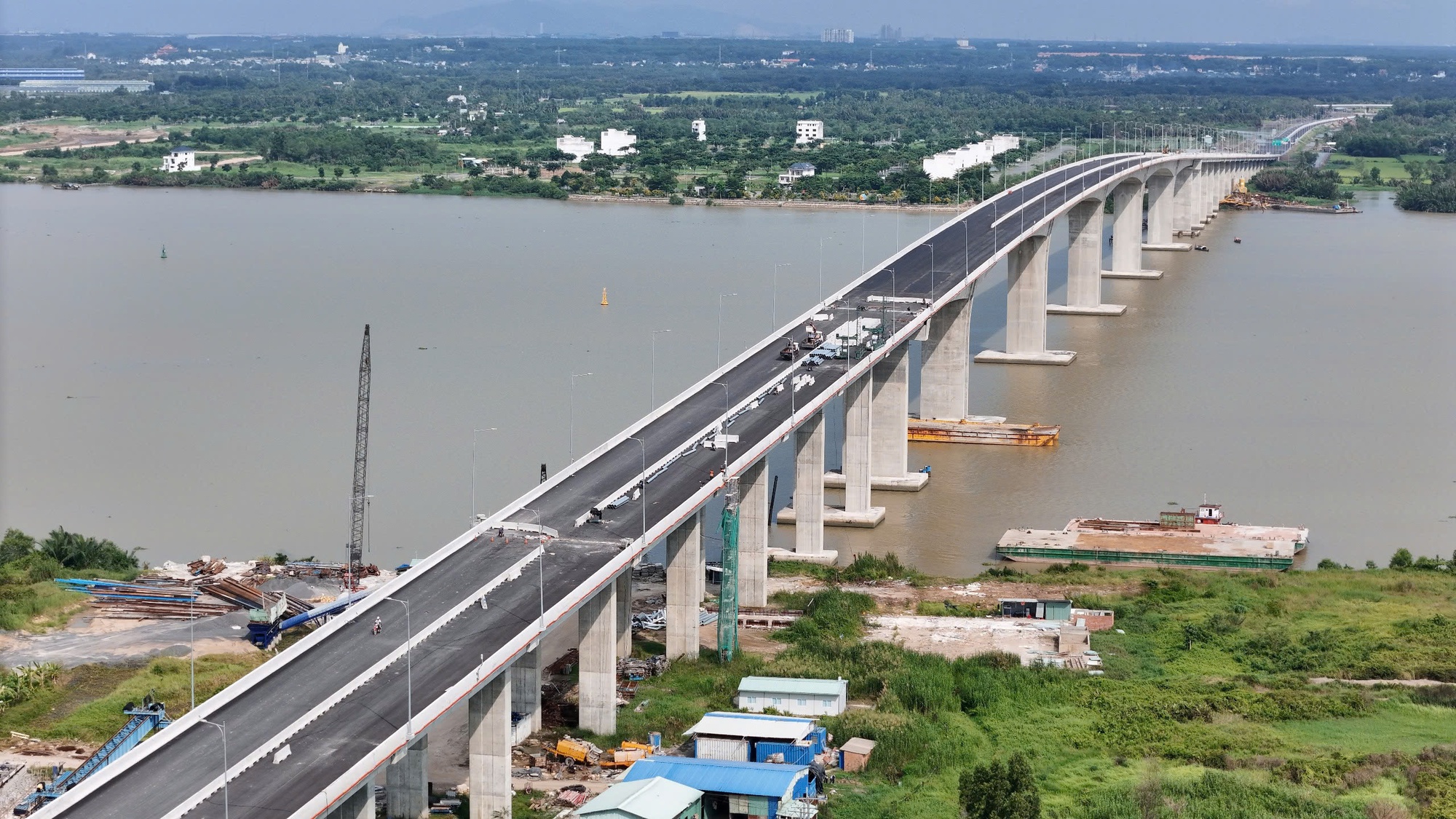 Kết nối 2 sân bay lớn - Ảnh 2.