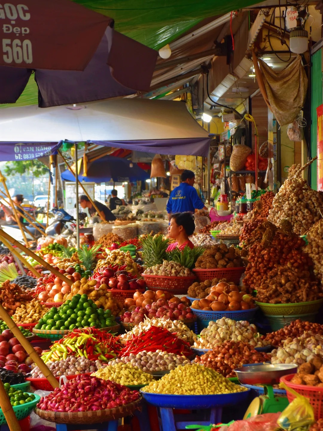 Khi tôi quyết định không đi đâu cả dịp 30/4: Tài khoản "còn nguyên", người không mệt và lần đầu thấy thành phố mình đang sống đẹp đến vậy- Ảnh 5.