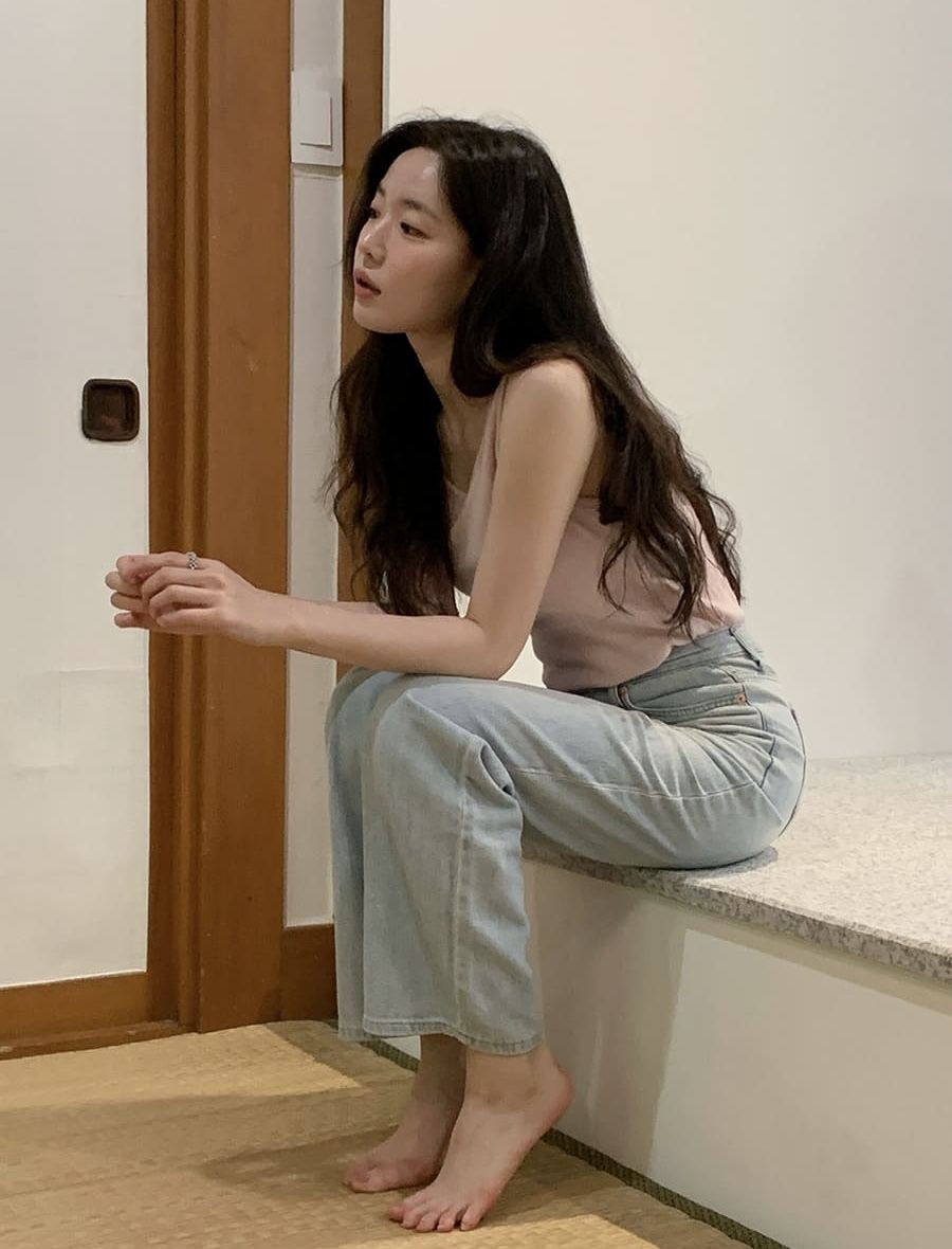 Tuổi 30 thời nay nghĩ về tiền nhiều hơn bao giờ hết?- Ảnh 1.