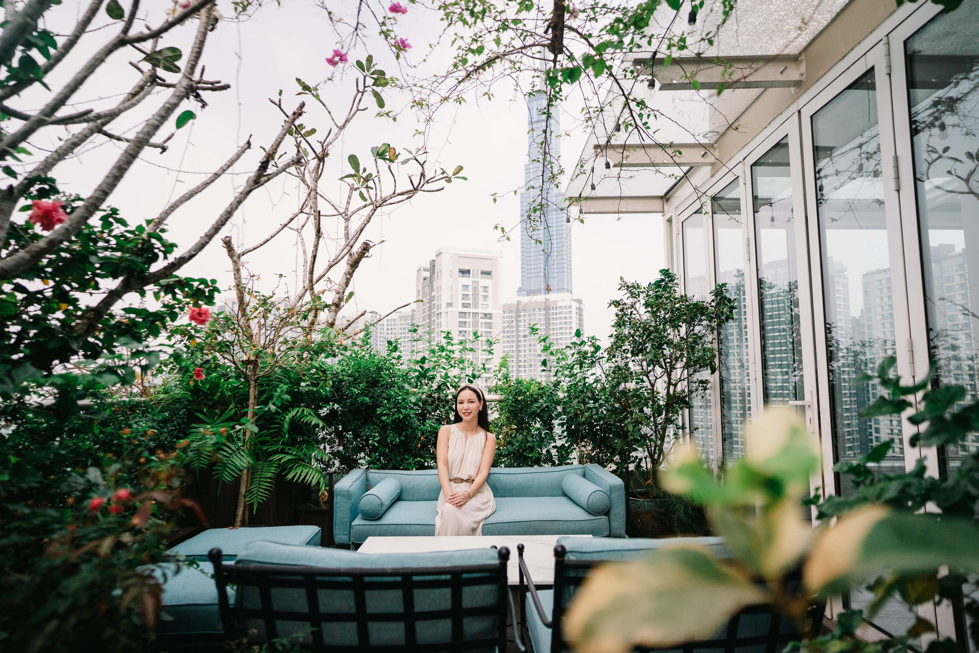 Khu vườn trên penthouse tầng 36, ngắm trọn Landmark 81: "Phú bà" thu đẫm trái ngọt hoa thơm- Ảnh 19.