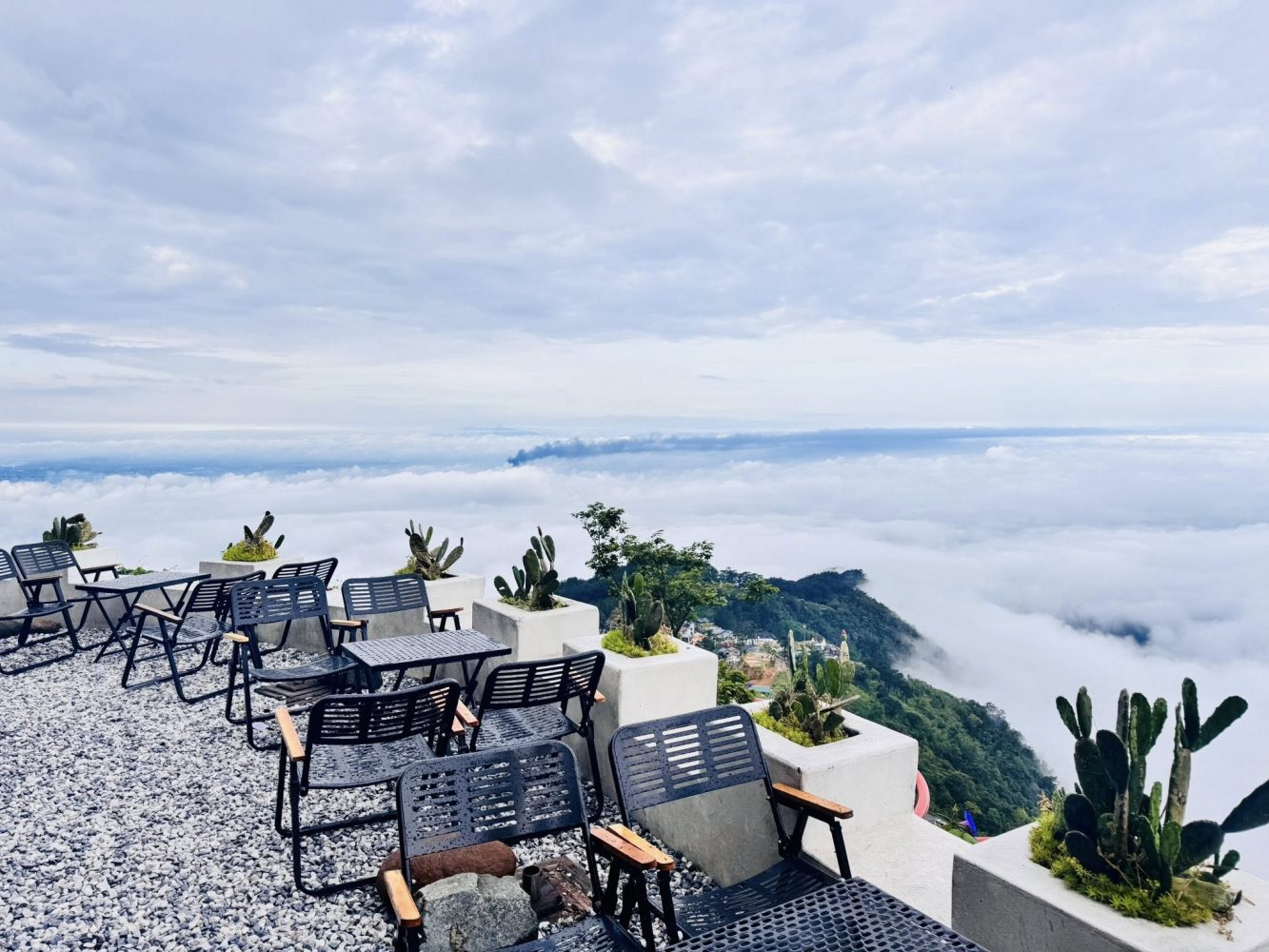 Không phải Sa Pa, đây là thị trấn ở Việt Nam mát mẻ quanh năm chỉ khoảng 20 độ: Được World Travel Awards 2 lần vinh danh - Ảnh 2.