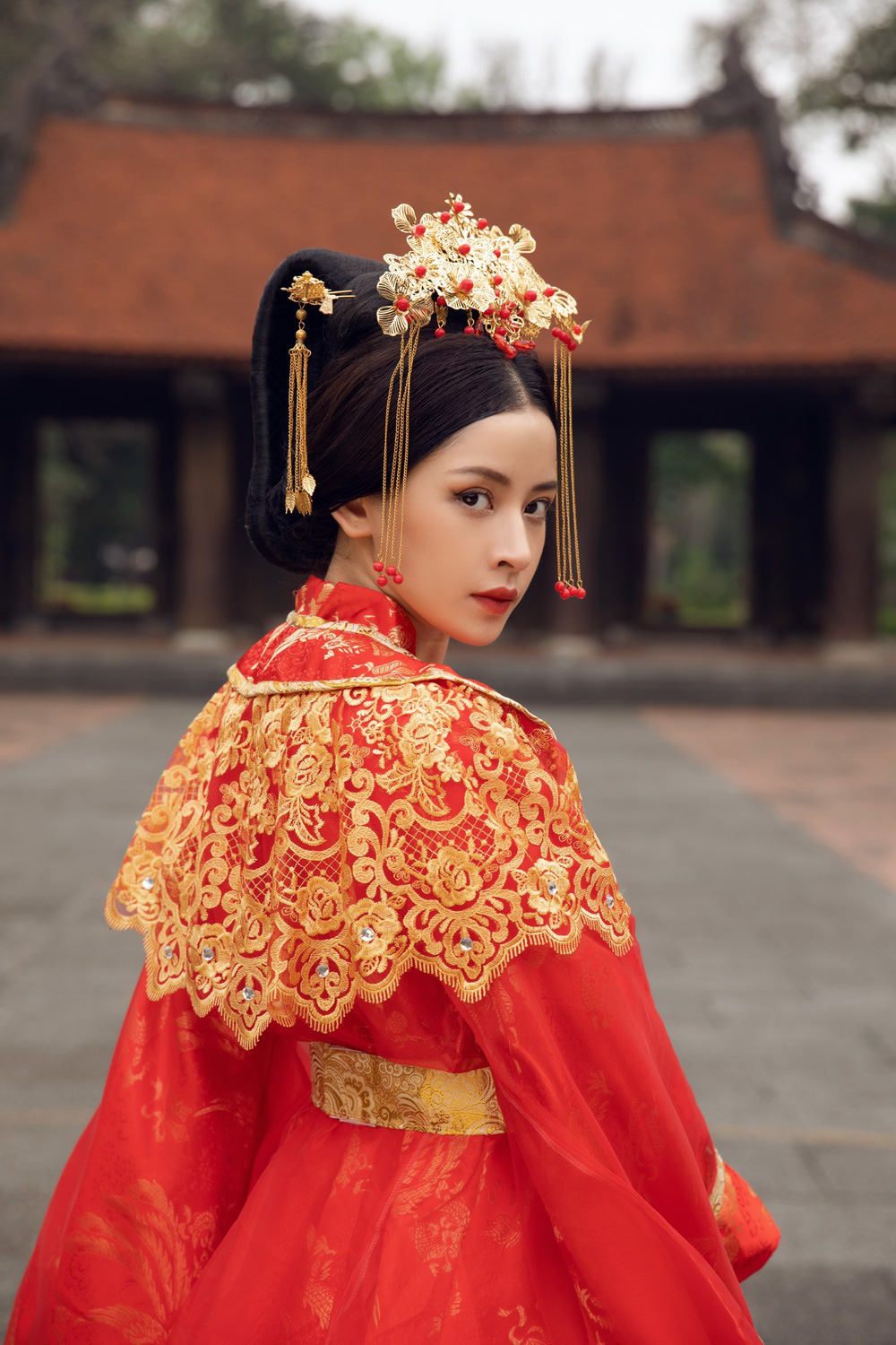 Ngập tràn lời khen cho Hoàng Thuỳ Linh, Chi Pu và Phương Mỹ Chi: 