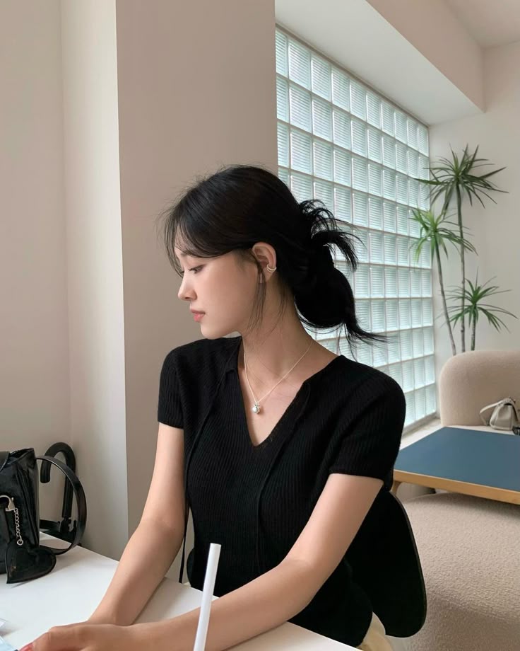 Vì sao thế hệ này kiếm tiền tốt hơn, nhưng lại lo lắng nhiều hơn về tài chính?- Ảnh 2.