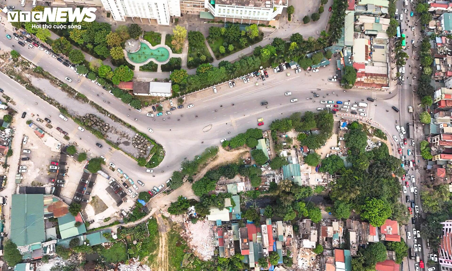 Nút giao 785 tỷ đồng dang dở gần 10 năm, hẹn hoàn thành cuối năm nay- Ảnh 1.