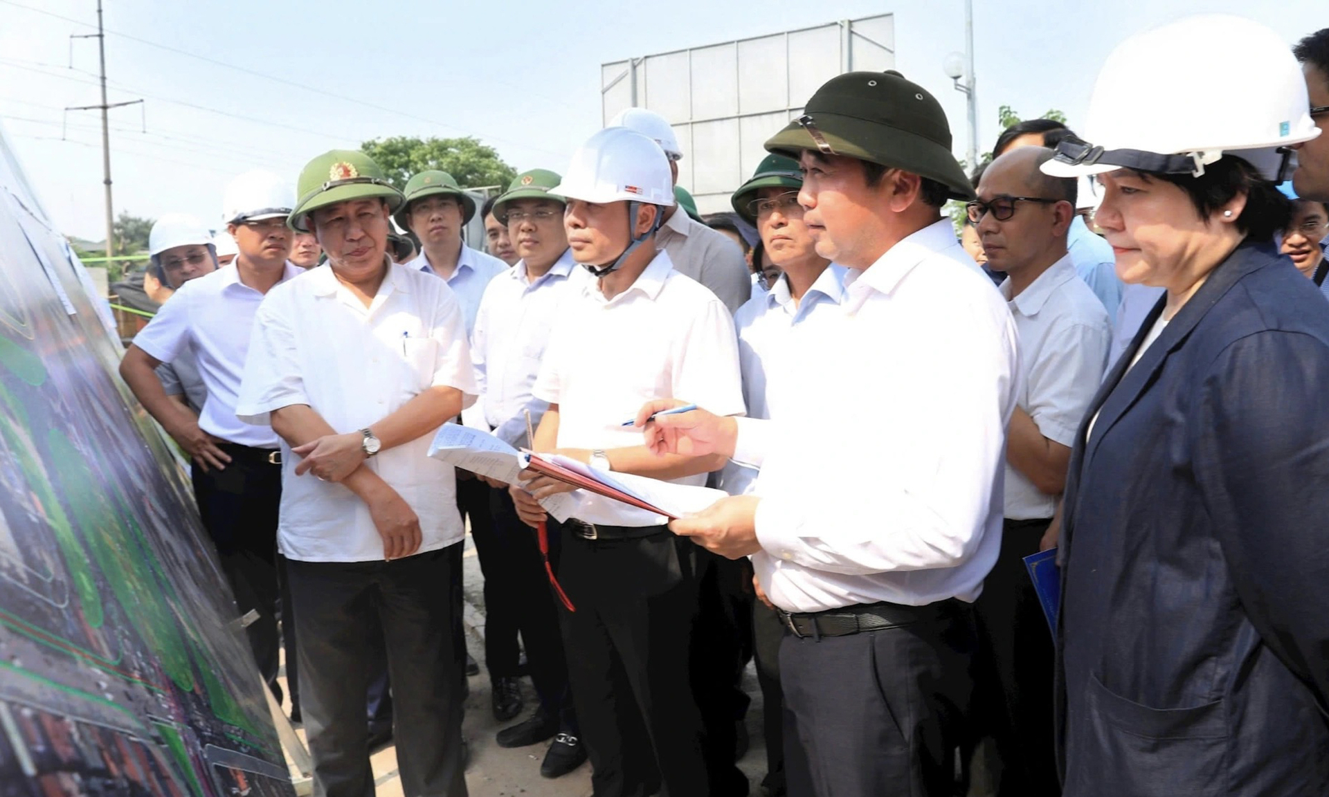 Nút giao 785 tỷ đồng dang dở gần 10 năm, hẹn hoàn thành cuối năm nay- Ảnh 4.