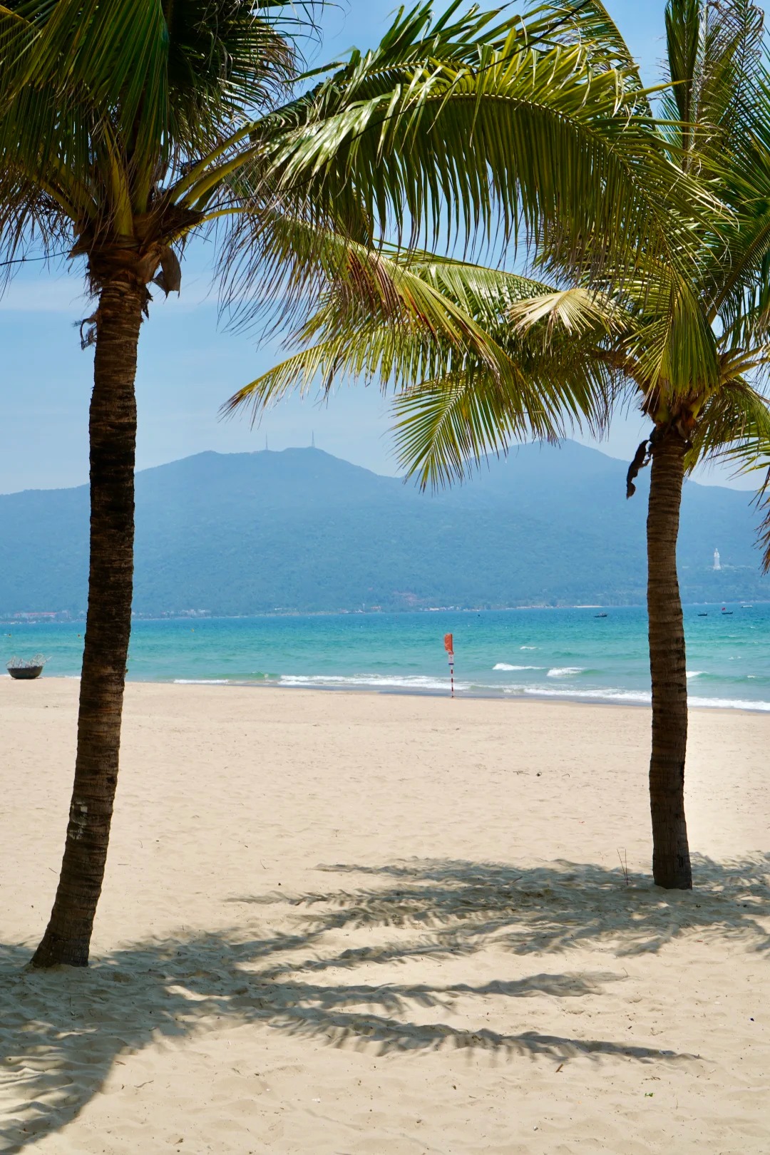 Khách Trung Quốc mê mẩn một thành phố biển ở Việt Nam: "Có cả lãng mạn kiểu Hawaii, có cả phố cổ và đồ ăn ngon - đi 4 ngày mà chụp ảnh không hết" - Ảnh 16.