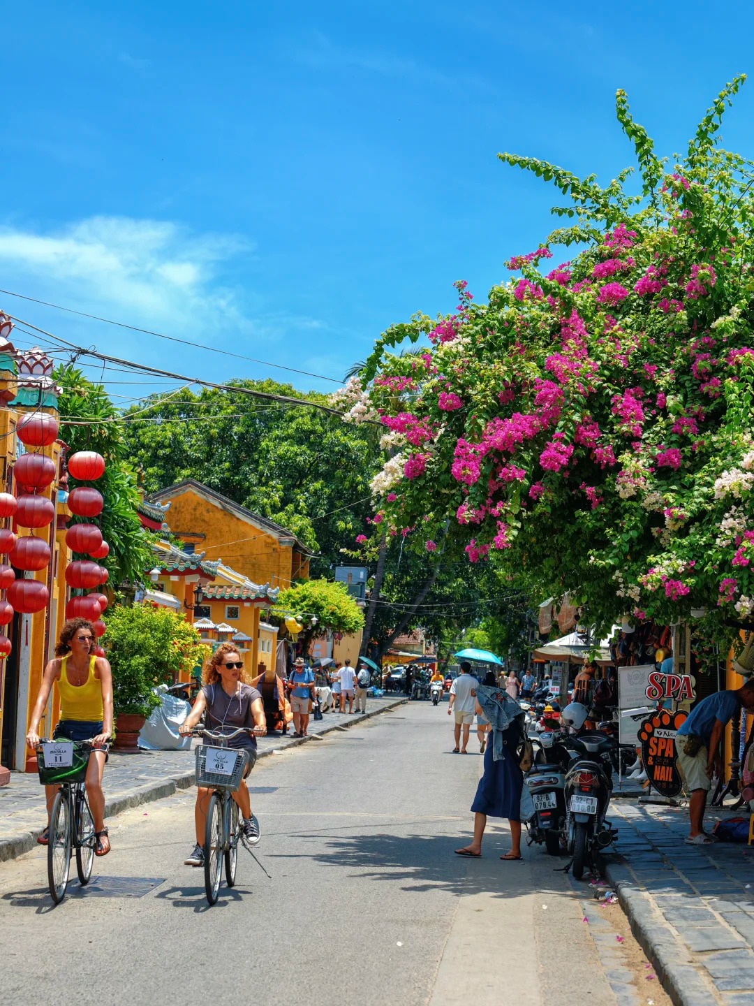 Khách Trung Quốc mê mẩn một thành phố biển ở Việt Nam: "Có cả lãng mạn kiểu Hawaii, có cả phố cổ và đồ ăn ngon - đi 4 ngày mà chụp ảnh không hết" - Ảnh 3.