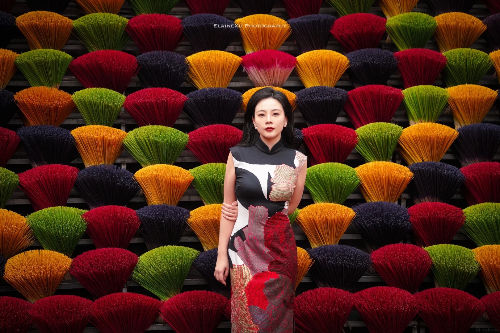 Cách Hà Nội chỉ 1 giờ chạy xe có một ngôi làng "đẹp như tranh vẽ" lên báo Tây liên tục: Mỗi tháng làm 50 tấn hương, xuất khẩu đi cả Ấn Độ - Trung Quốc - Ảnh 2.