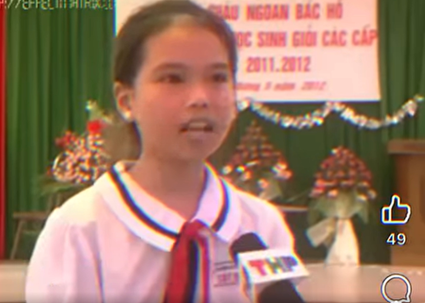 Bé gái lớp 5 có màn trả lời phỏng vấn gây bão MXH: 13 năm trước mạnh dạn nói ước mơ, giờ đã làm được, còn oách như này đây!- Ảnh 1.