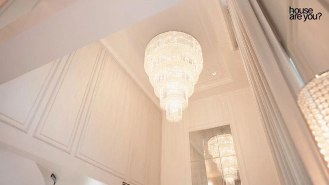 Lấy đại gia ngành khách sạn, cô gái đổi đời thành bà hoàng: Được chồng chiều như em bé, tặng luôn biệt thự 100 tỷ giữa quận 7 - Ảnh 12.