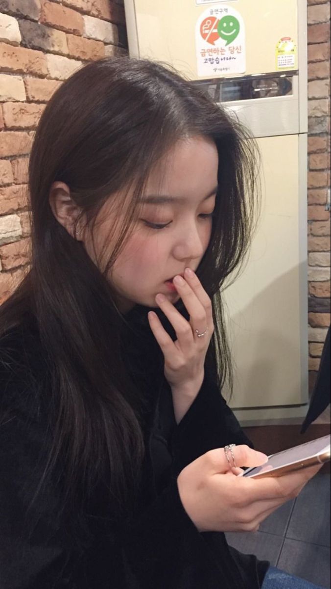 Cứ để 5 kiểu ảnh nền điện thoại này, thì đừng hỏi tại sao bạn bị dán mác "khó ưa"- Ảnh 1.